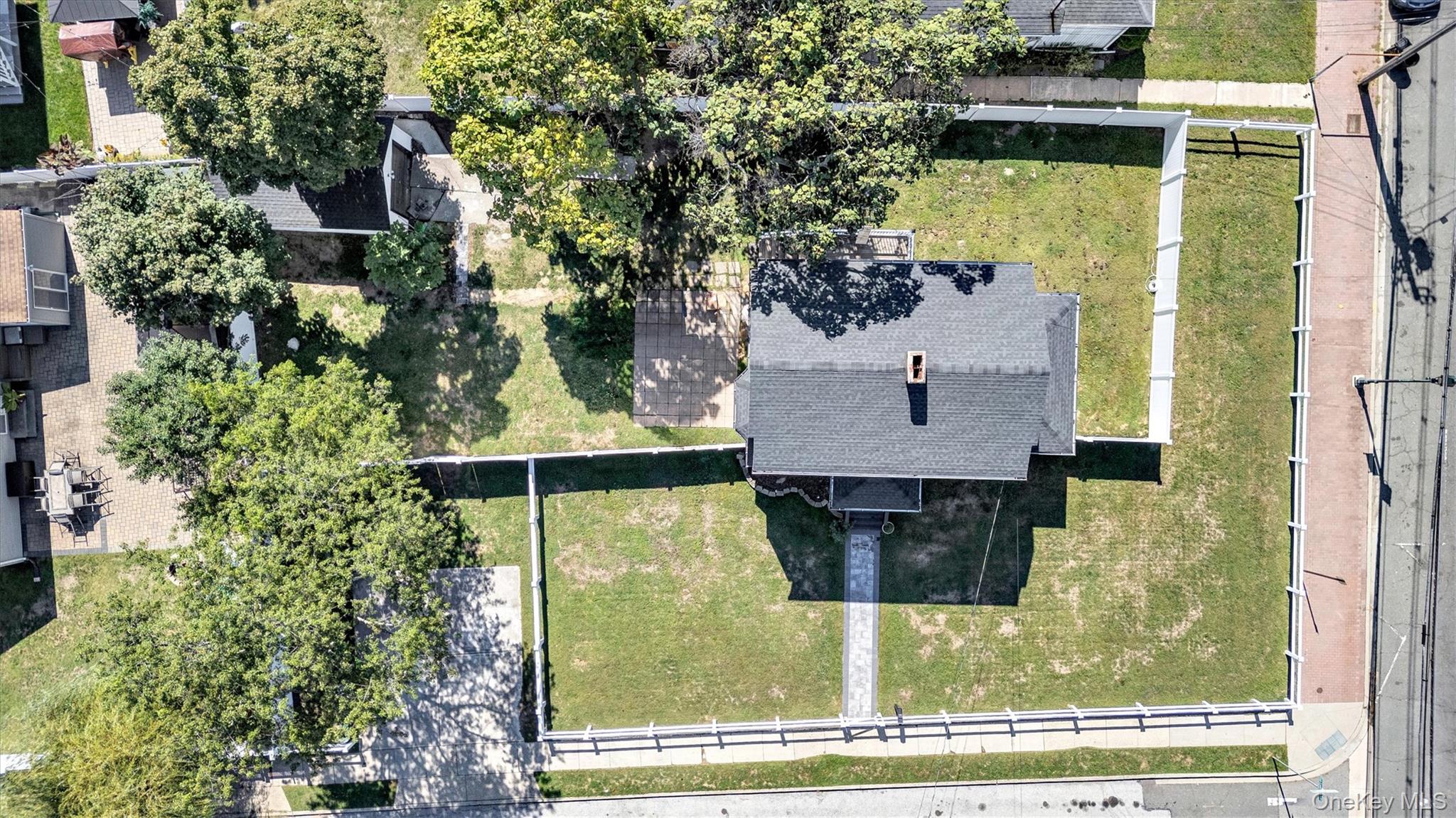 #6 photo, 159 Southside Avenue, Freeport , NY 11520