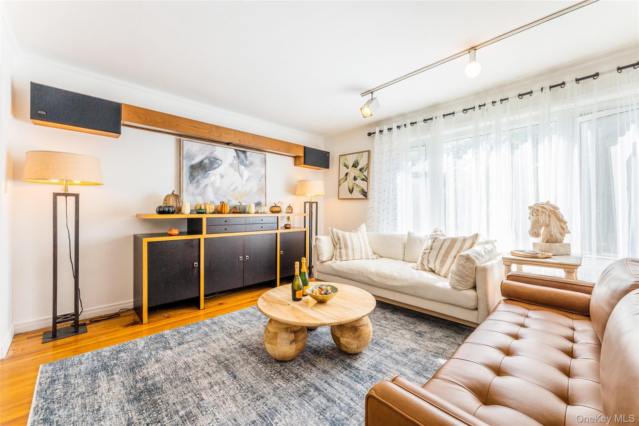 #7 photo, 50-15 199th Street, Fresh Meadows , NY 11365