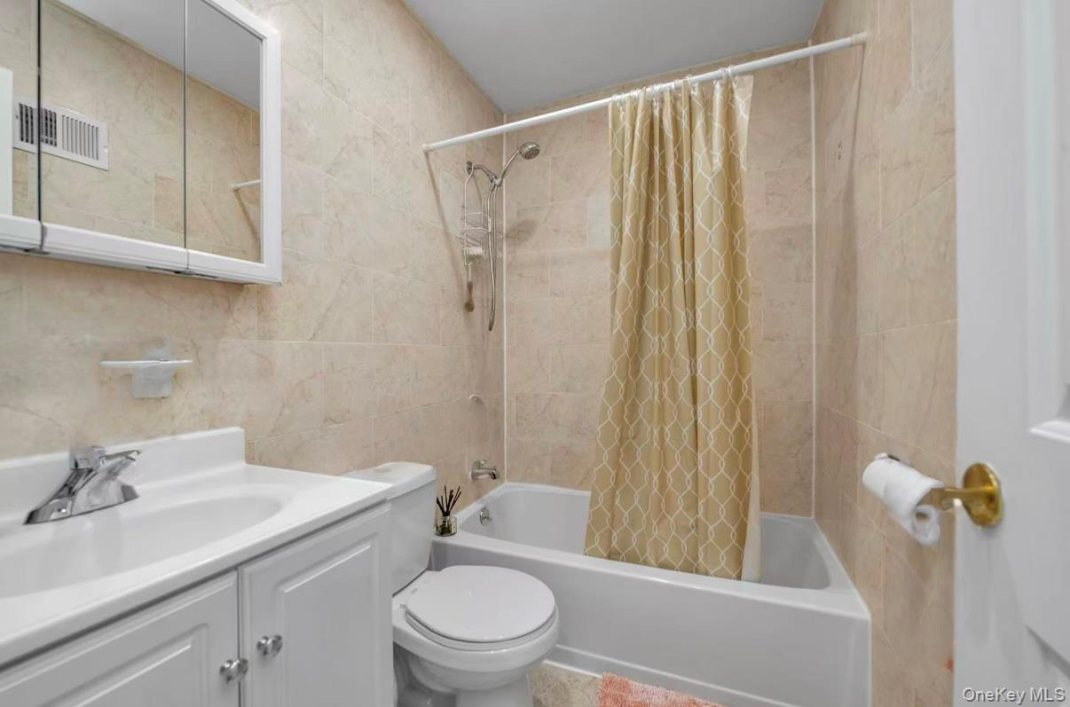 #10 photo, 8810 70th Road, Forest Hills , NY 11375