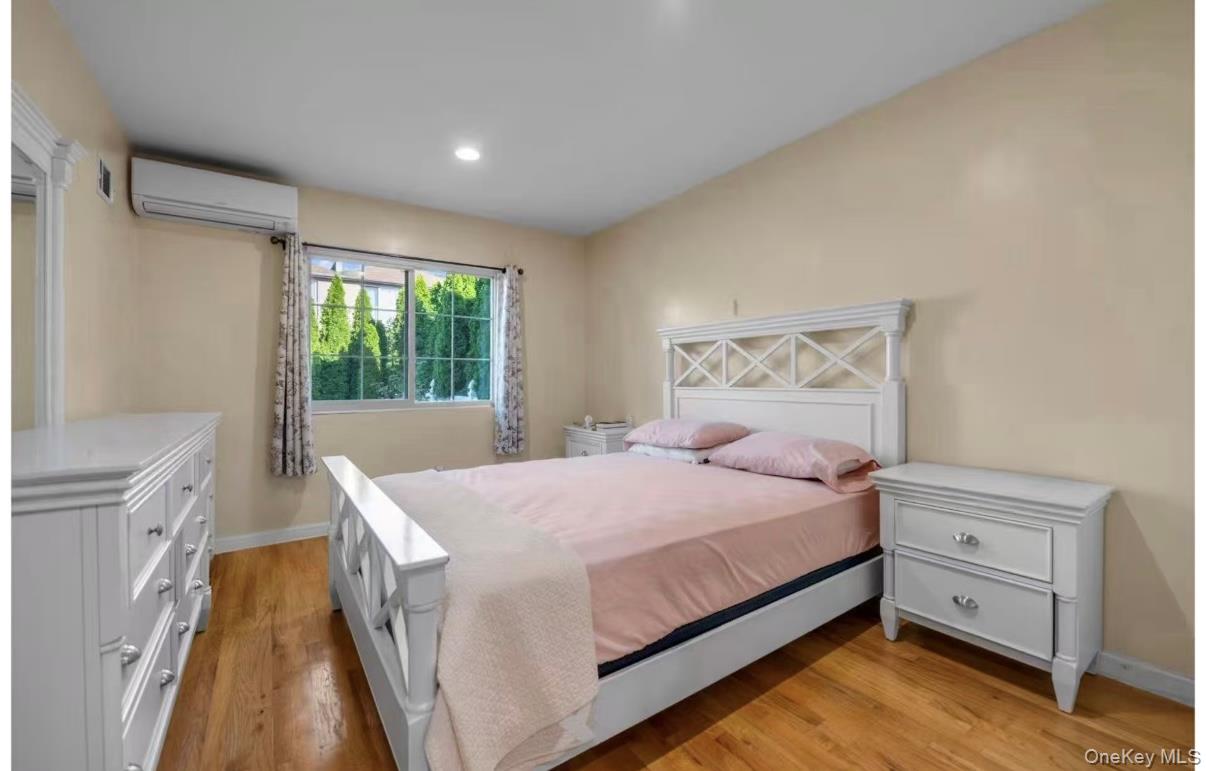 #6 photo, 8810 70th Road, Forest Hills , NY 11375