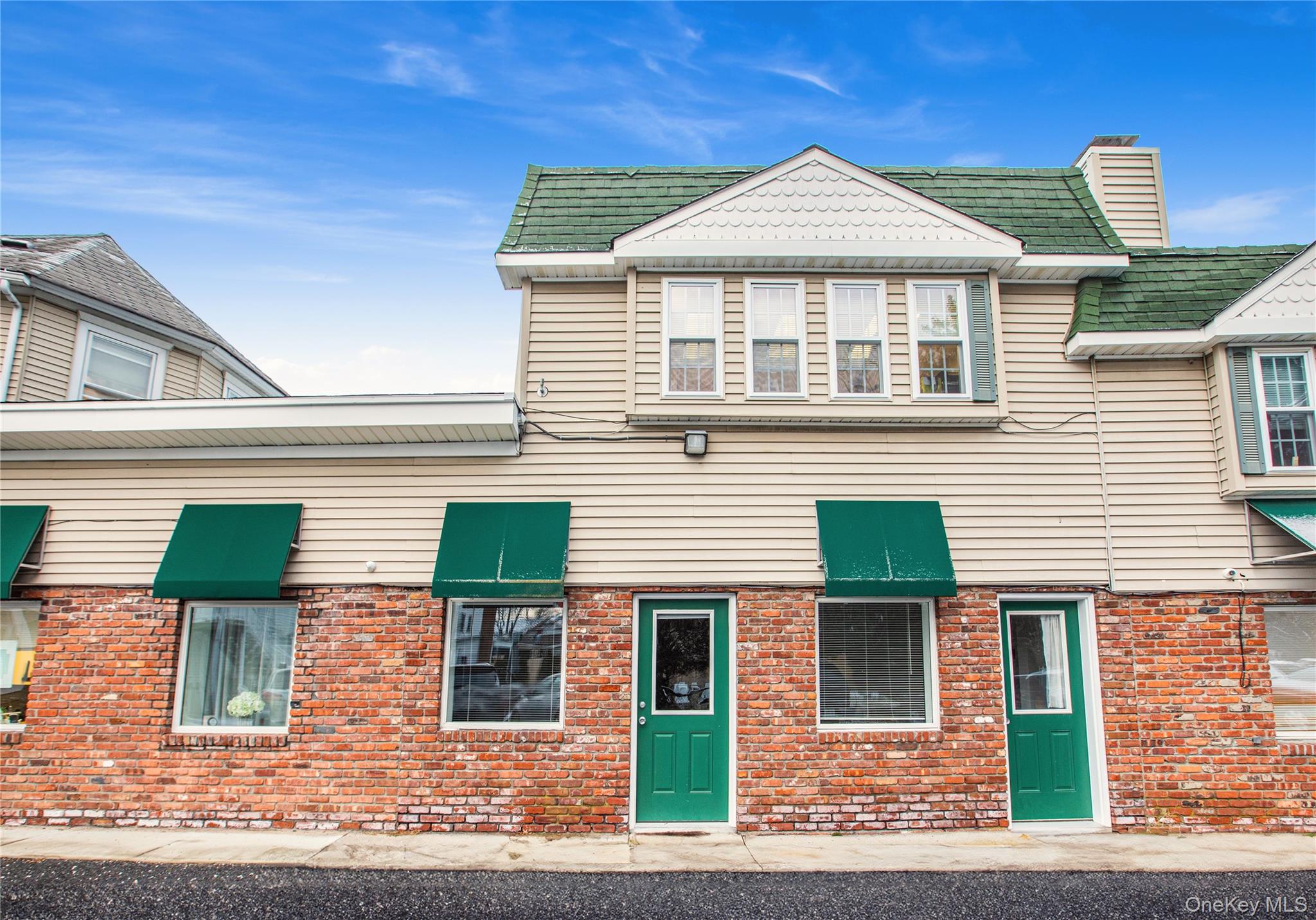 #1 photo, 146 S Country Road, サフォーク郡 Bellport Village , NY 11713