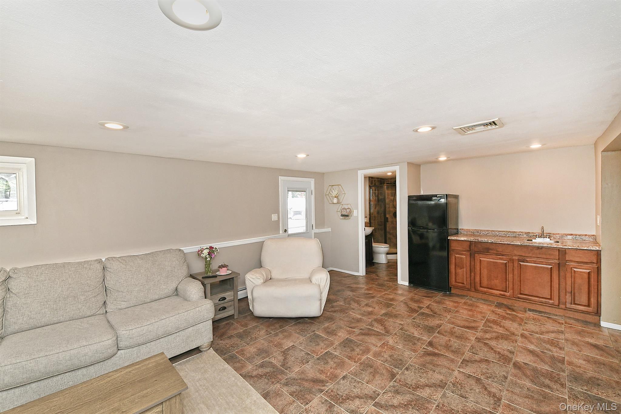 #15 photo, 3969 Marlow Court, Seaford , NY 11783