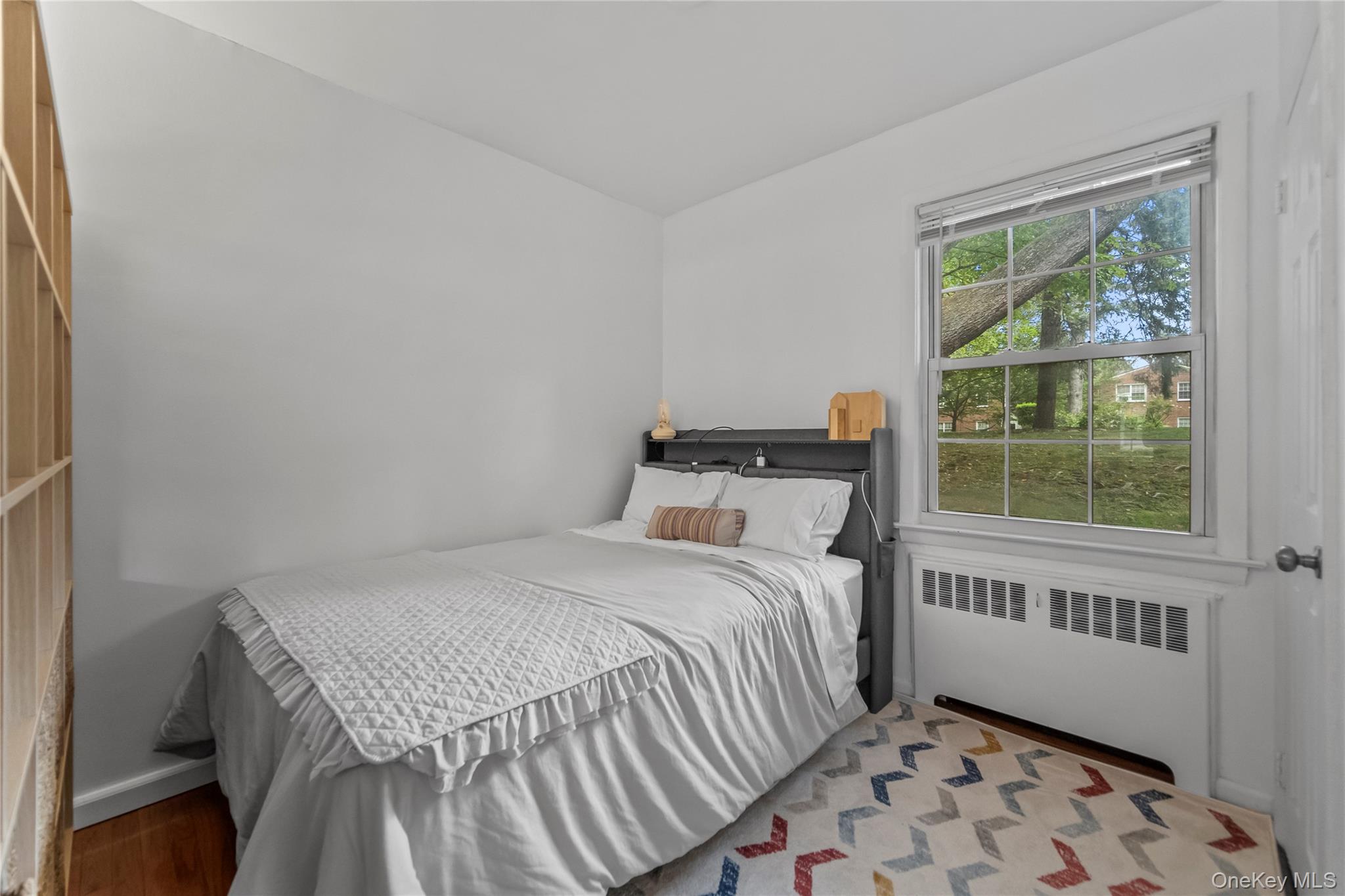 #10 photo, 182 Pinewood Road, Hartsdale , NY 10530