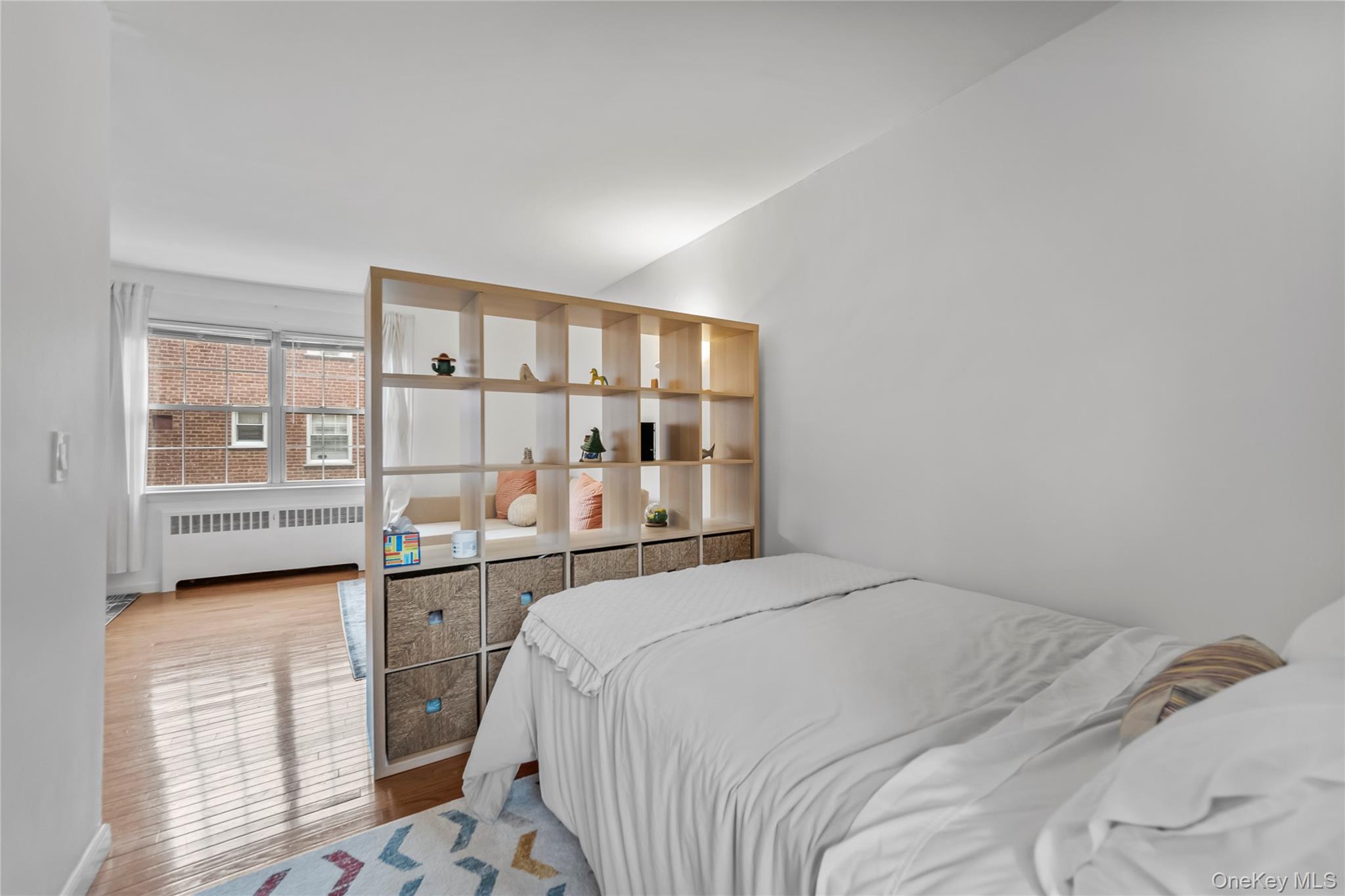 #11 photo, 182 Pinewood Road, Hartsdale , NY 10530