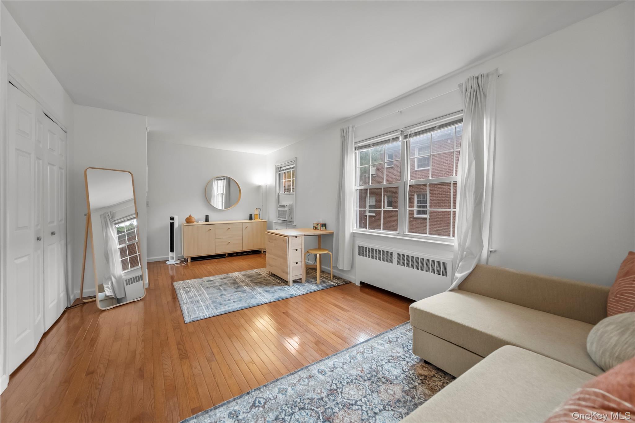 #13 photo, 182 Pinewood Road, Hartsdale , NY 10530