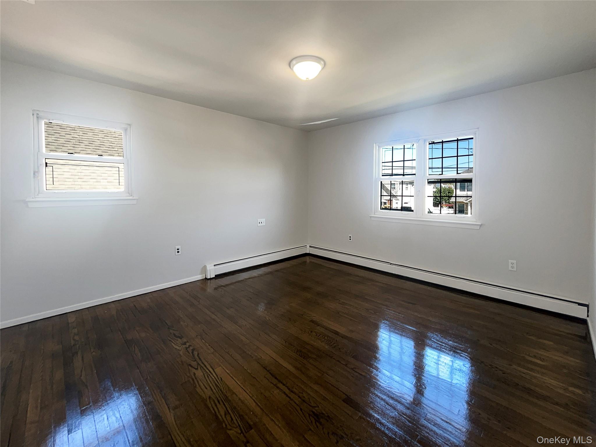 #12 photo, 371 Pennsylvania Avenue, Mineola , NY 11501