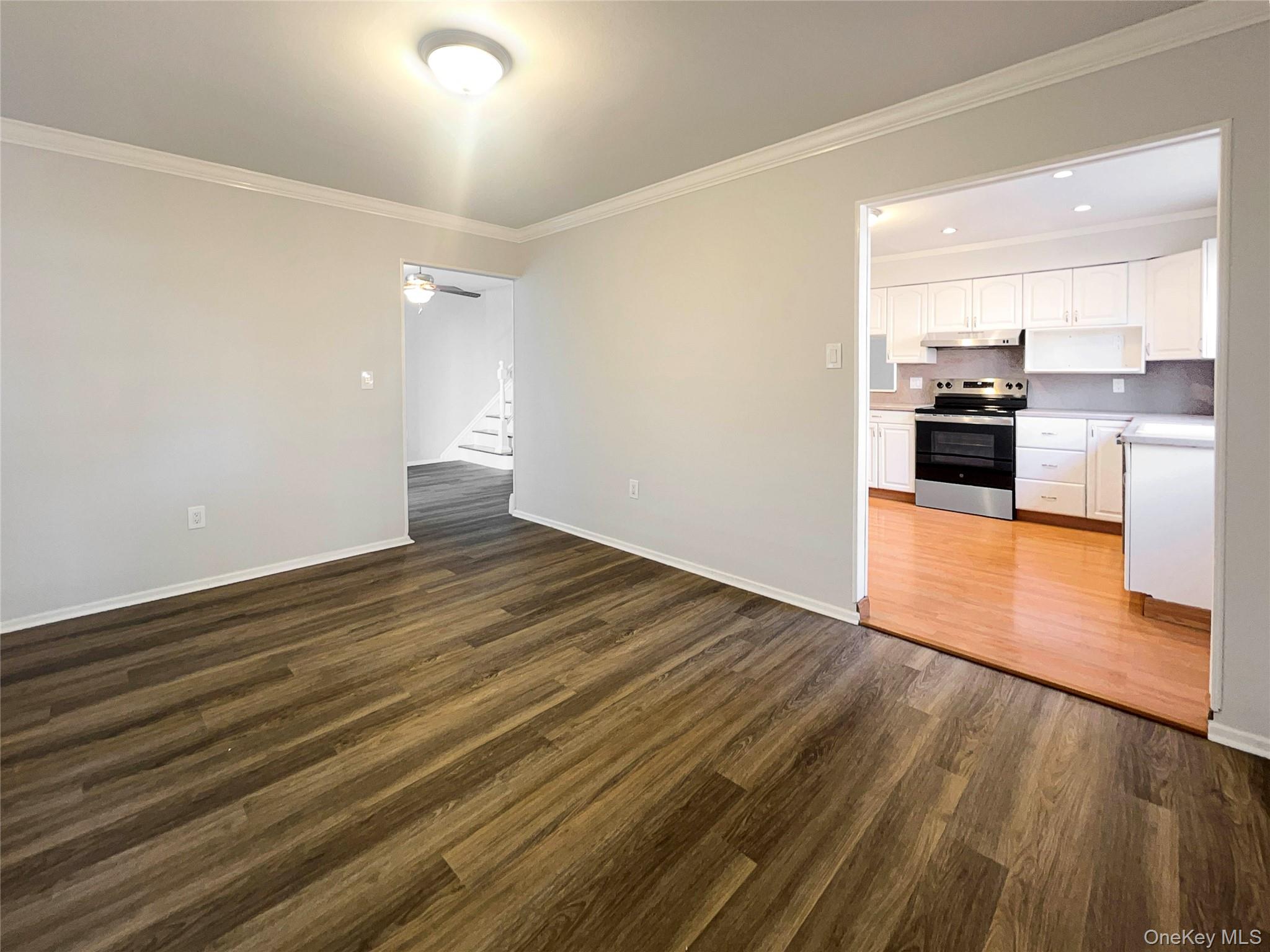 #13 photo, 371 Pennsylvania Avenue, Mineola , NY 11501