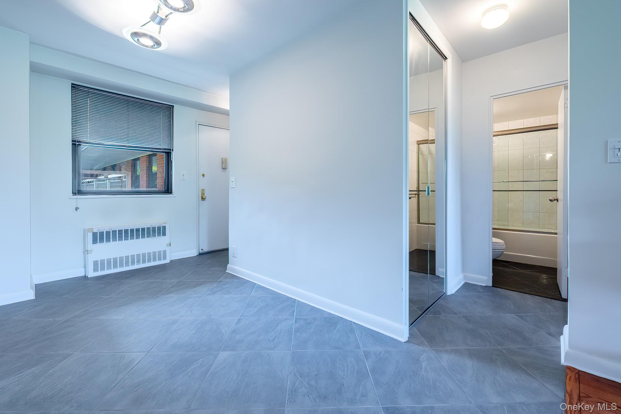 #12 photo, 4901 Henry Hudson Parkway, ブロンクス区 Bronx , NY 10471