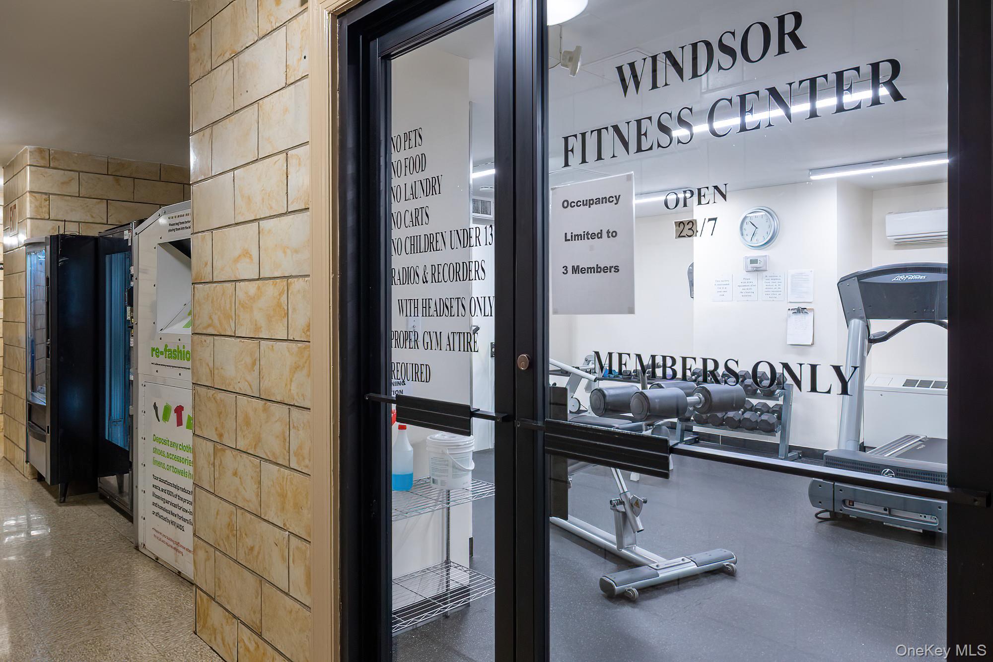 #18 photo, 4901 Henry Hudson Parkway, ブロンクス区 Bronx , NY 10471