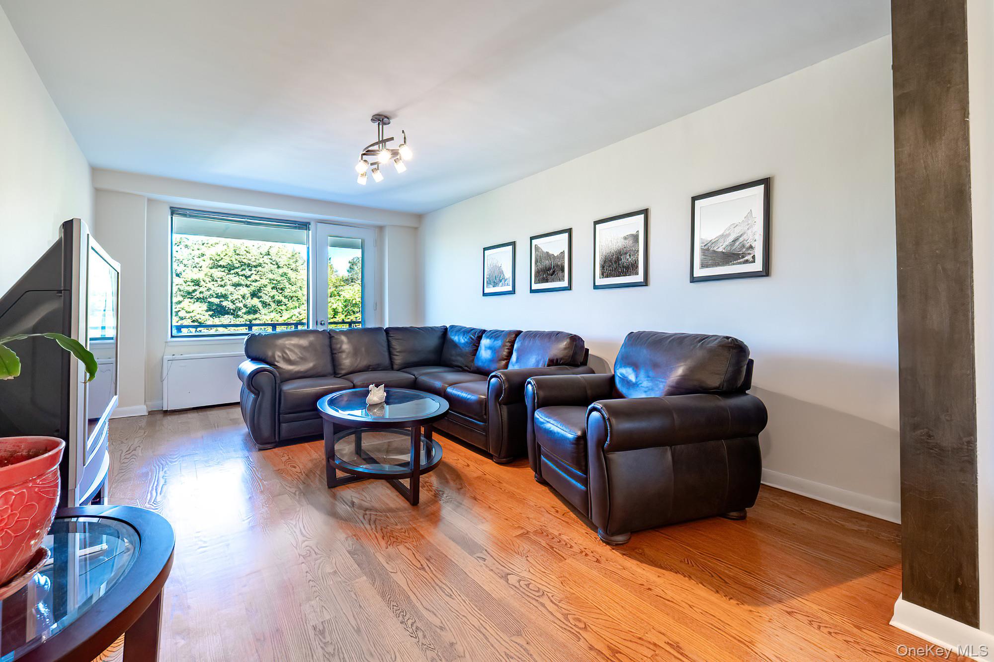 #2 photo, 4901 Henry Hudson Parkway, ブロンクス区 Bronx , NY 10471