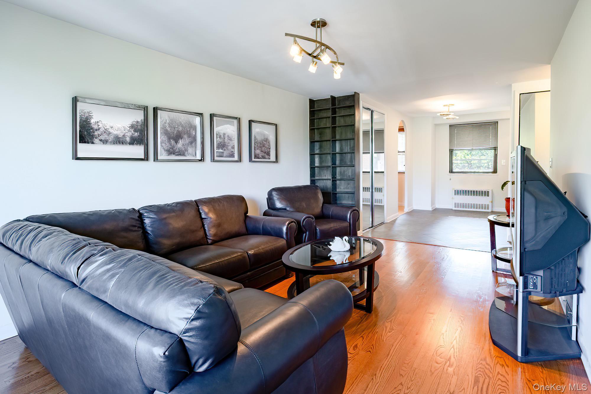 #4 photo, 4901 Henry Hudson Parkway, ブロンクス区 Bronx , NY 10471