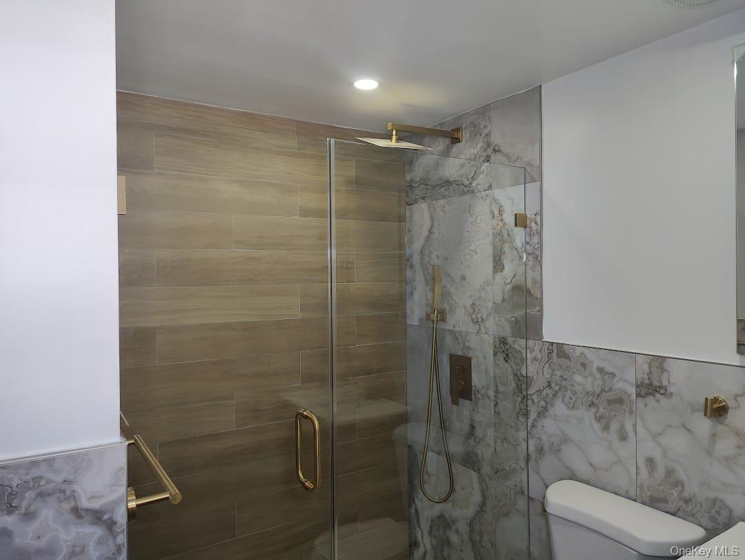 #13 photo, 416 Revere Avenue, Bronx , NY 10465