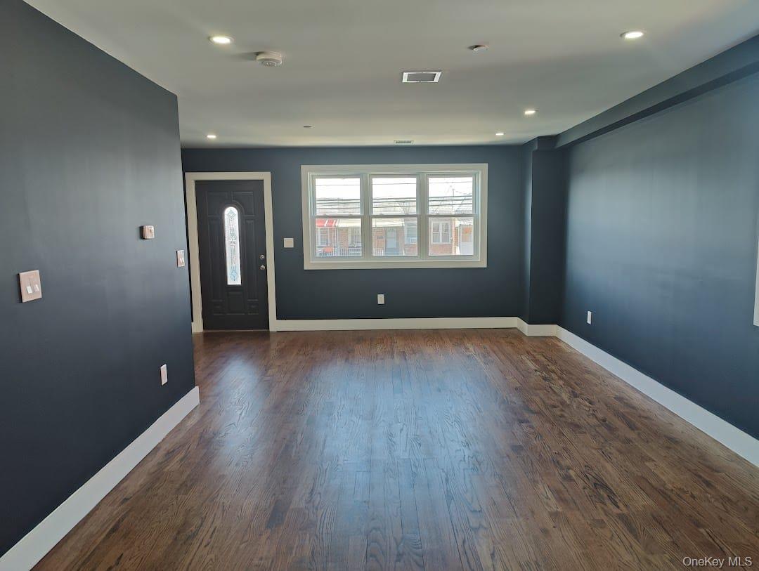 #15 photo, 416 Revere Avenue, Bronx , NY 10465