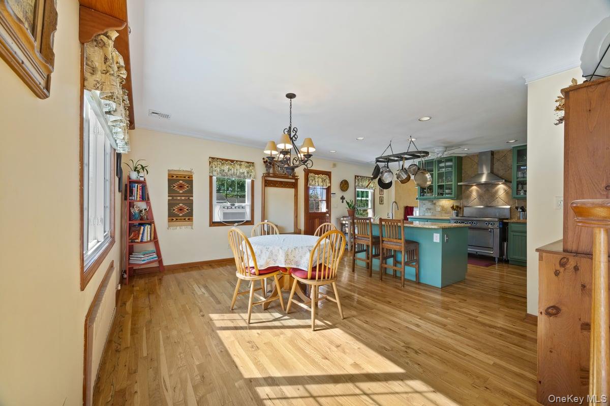 #7 photo, 186 Green Street, Valley Stream , NY 11580