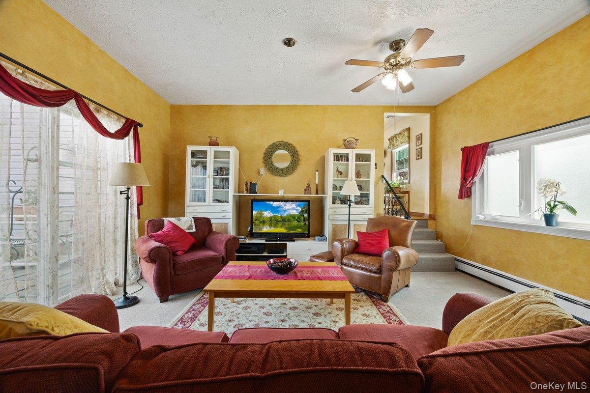 #8 photo, 186 Green Street, Valley Stream , NY 11580