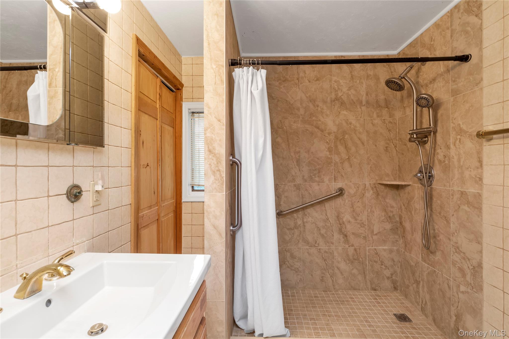 #17 photo, 87 Hillturn Lane, ナッソー郡 Roslyn Heights , NY 11577