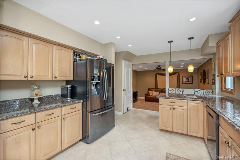 #10 photo, 1 Earl Road, Melville , NY 11747