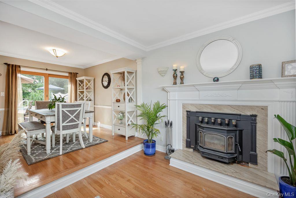 #11 photo, 1 Earl Road, Melville , NY 11747