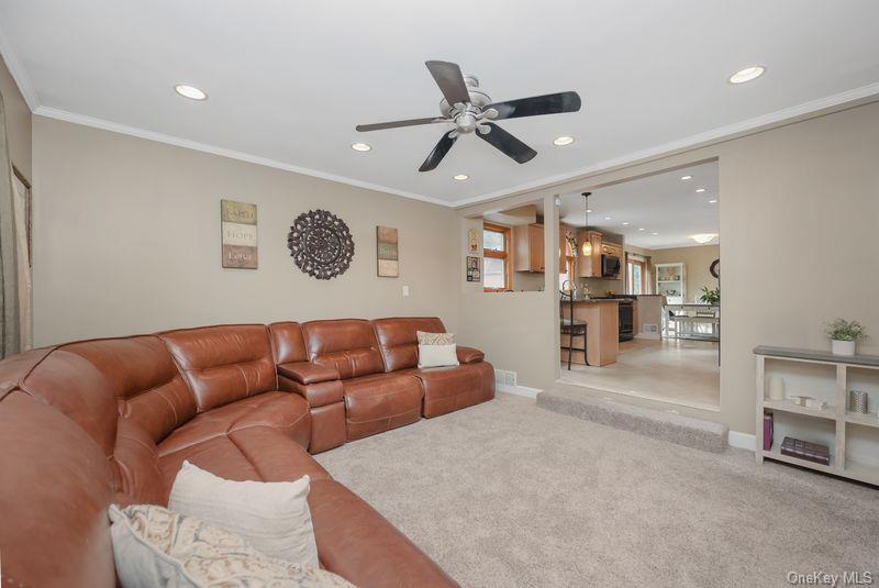 #14 photo, 1 Earl Road, Melville , NY 11747