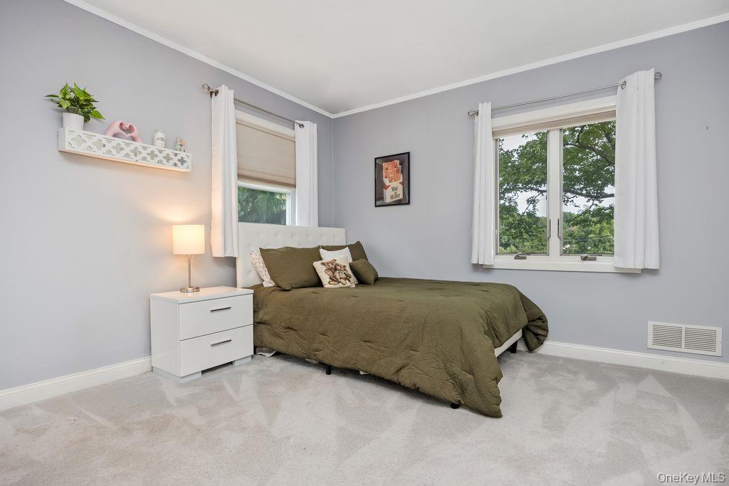 #20 photo, 1 Earl Road, Melville , NY 11747