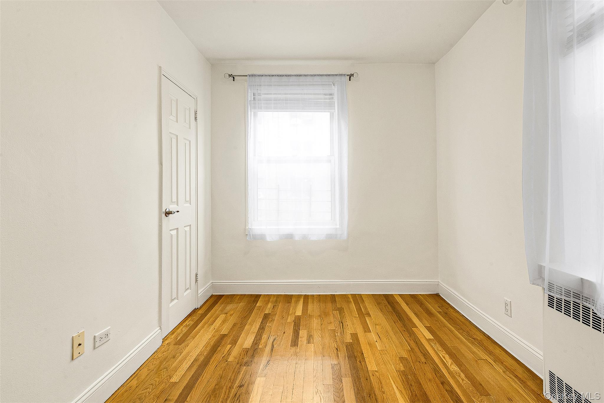 #14 photo, 104-20 68th Drive, クイーンズ区 Forest Hills , NY 11375