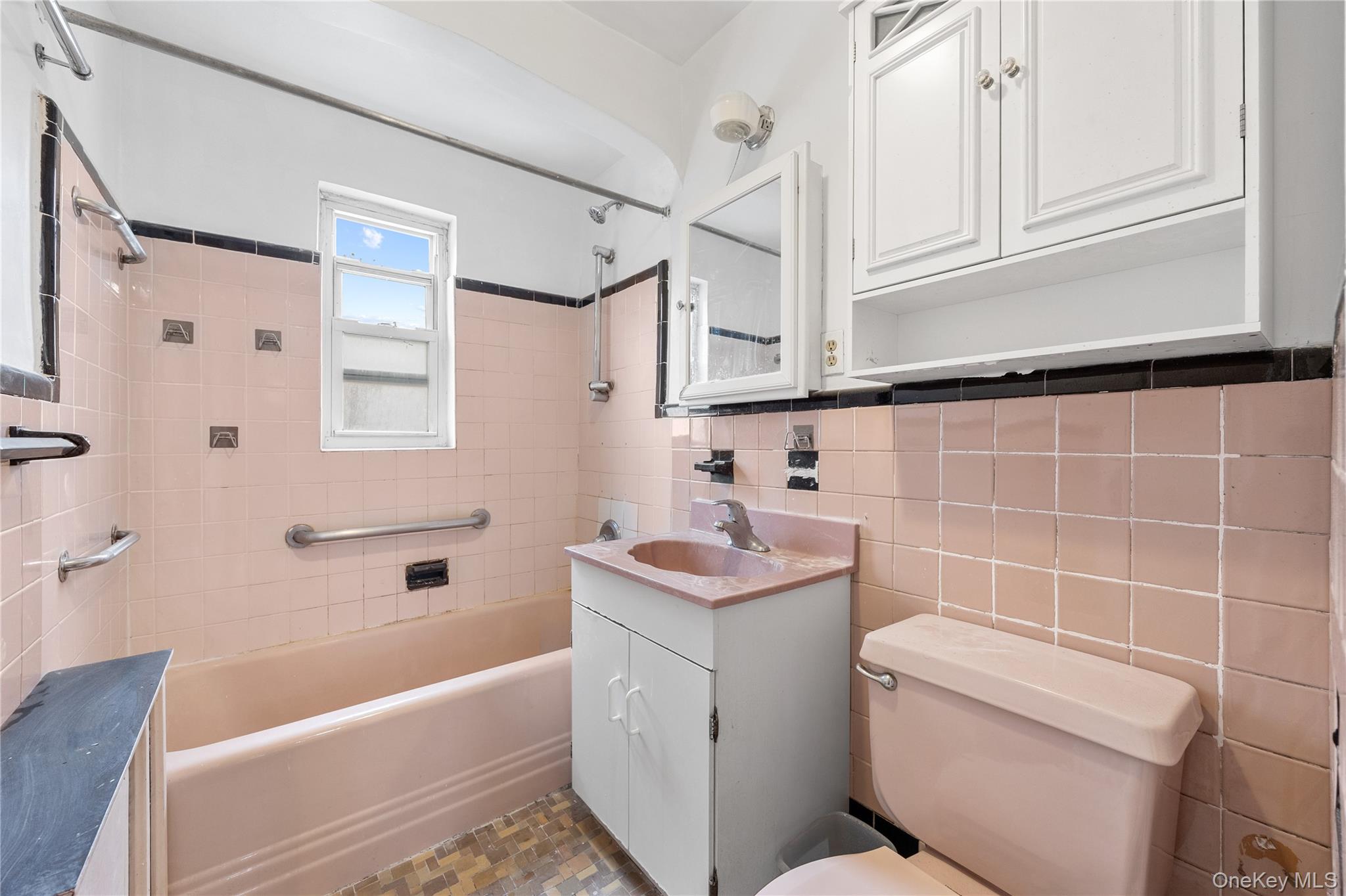 #12 photo, 14850 60th Avenue, Flushing , NY 11355