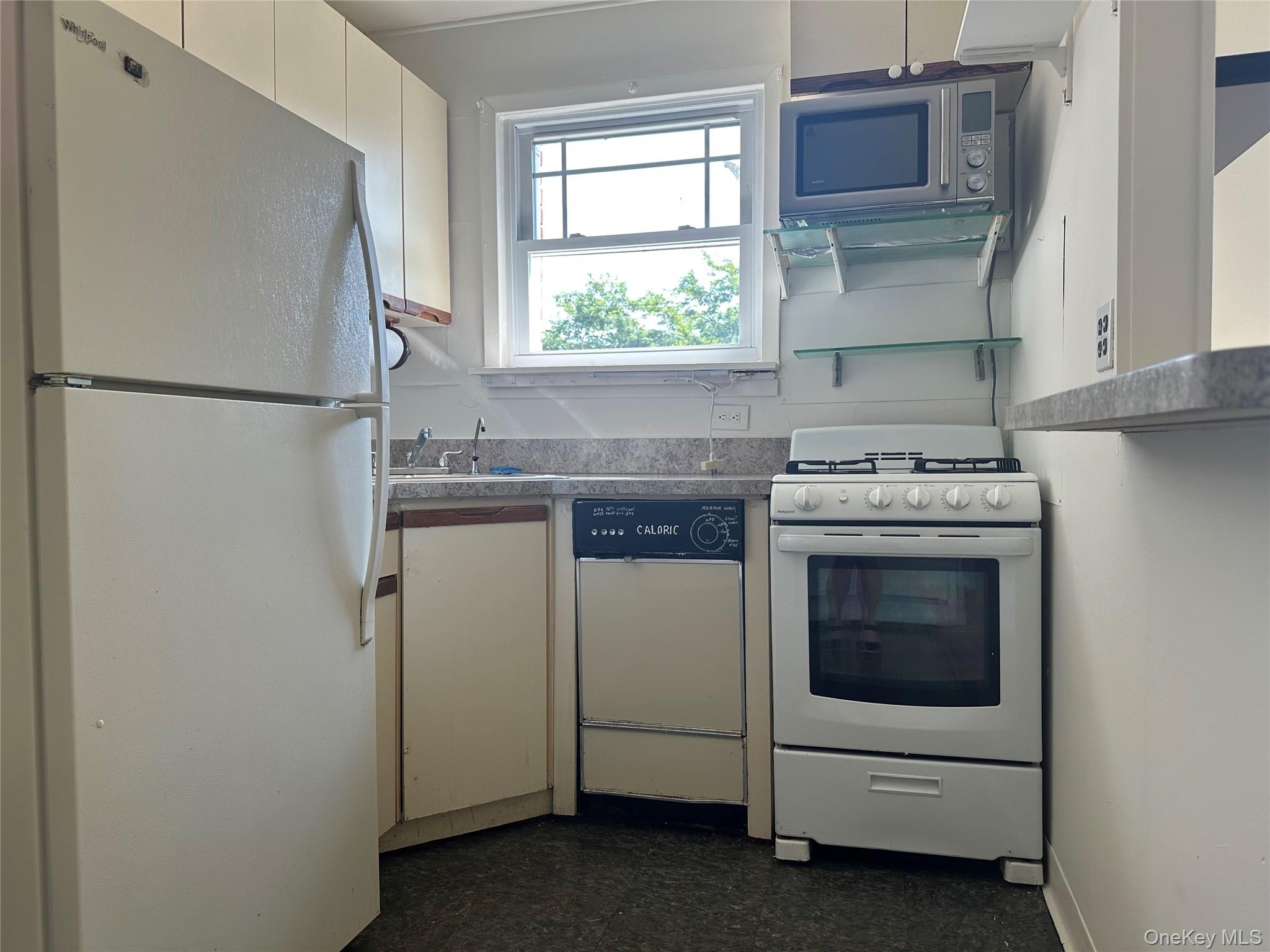 #3 photo, 63 Fairharbor Drive, Patchogue , NY 11772