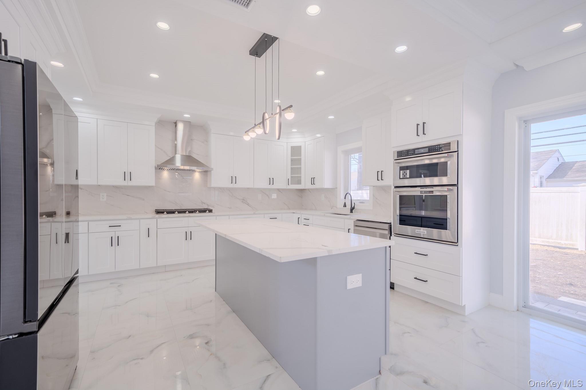 #13 photo, 68 Spruce Street, Hicksville , NY 11801