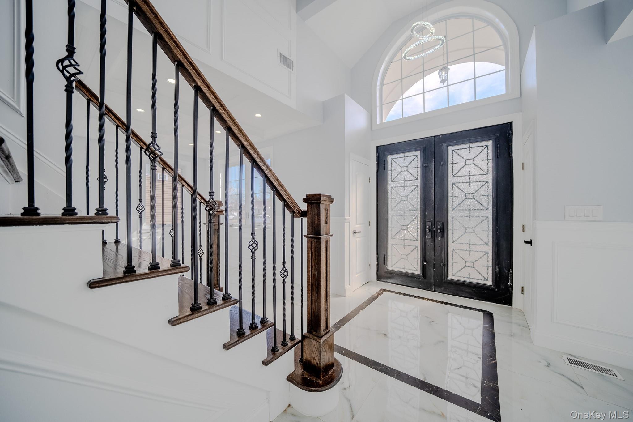 #5 photo, 68 Spruce Street, Hicksville , NY 11801