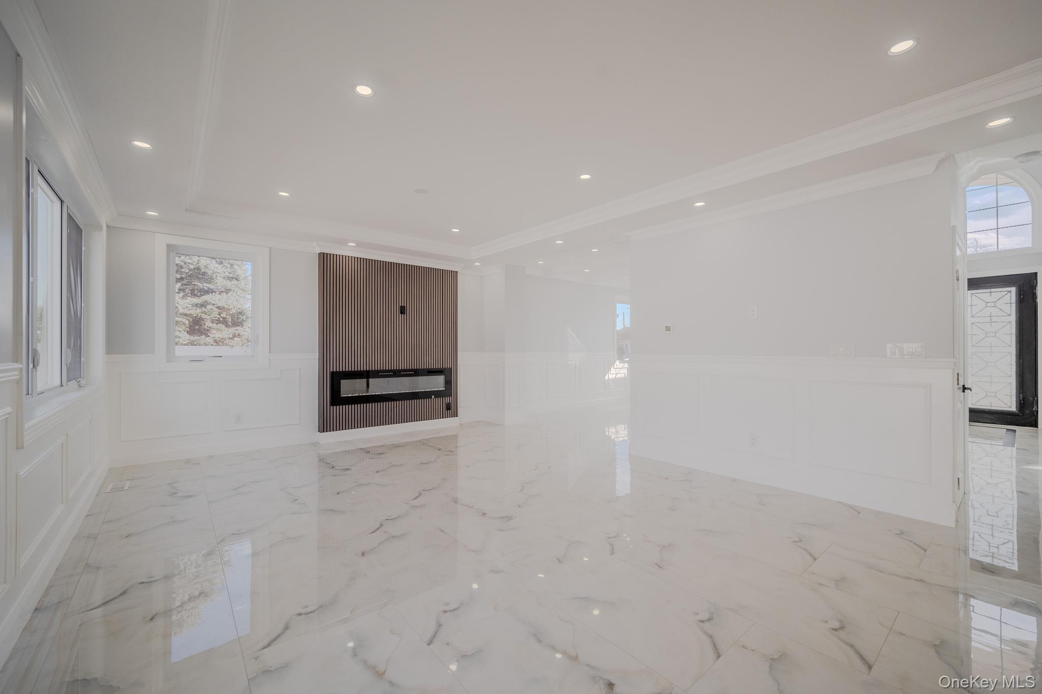 #9 photo, 68 Spruce Street, Hicksville , NY 11801