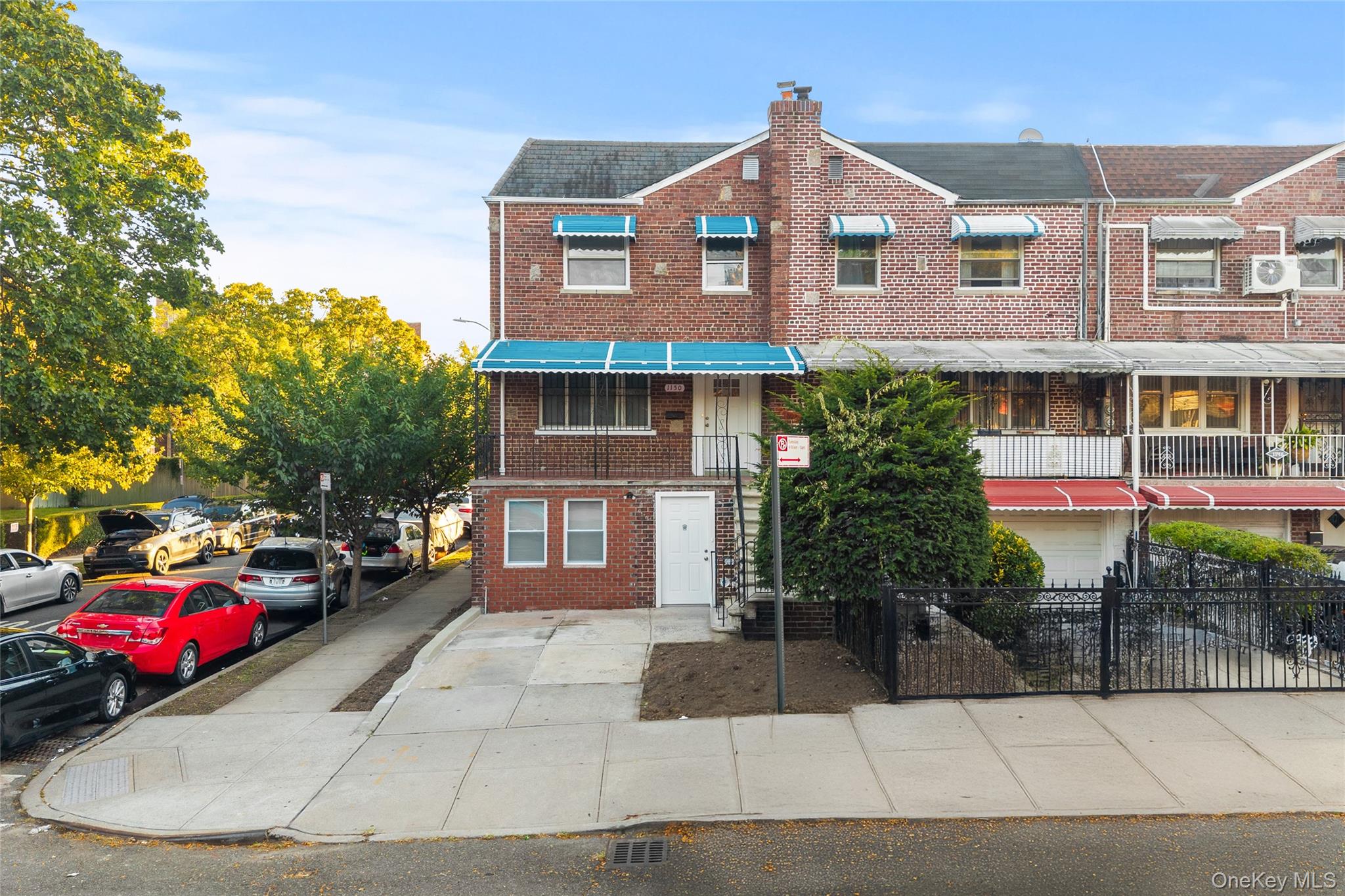 #1 photo, 1150 E 214th Street, Bronx , NY 10469