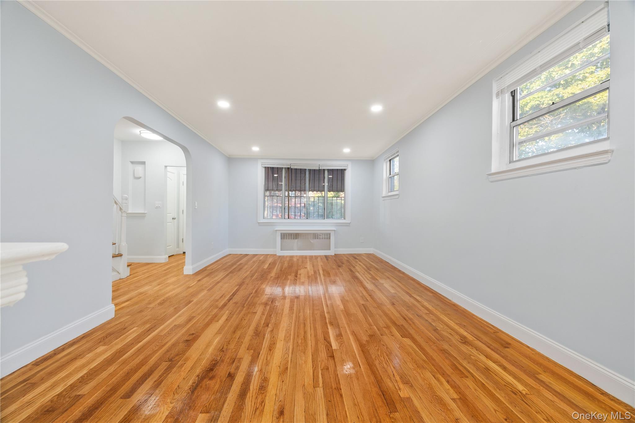 #10 photo, 1150 E 214th Street, Bronx , NY 10469