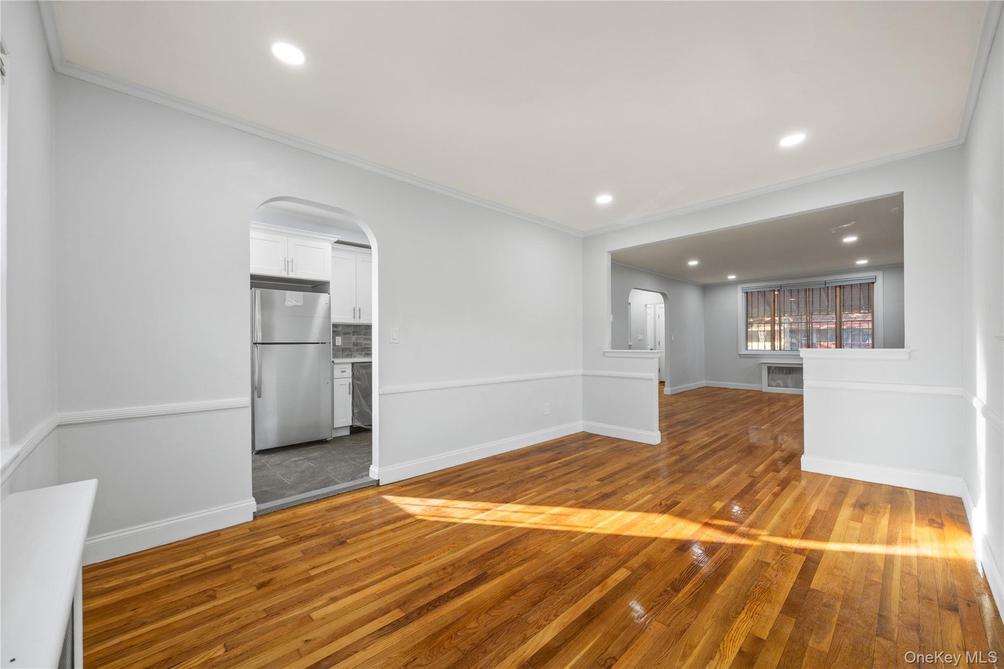 #13 photo, 1150 E 214th Street, Bronx , NY 10469