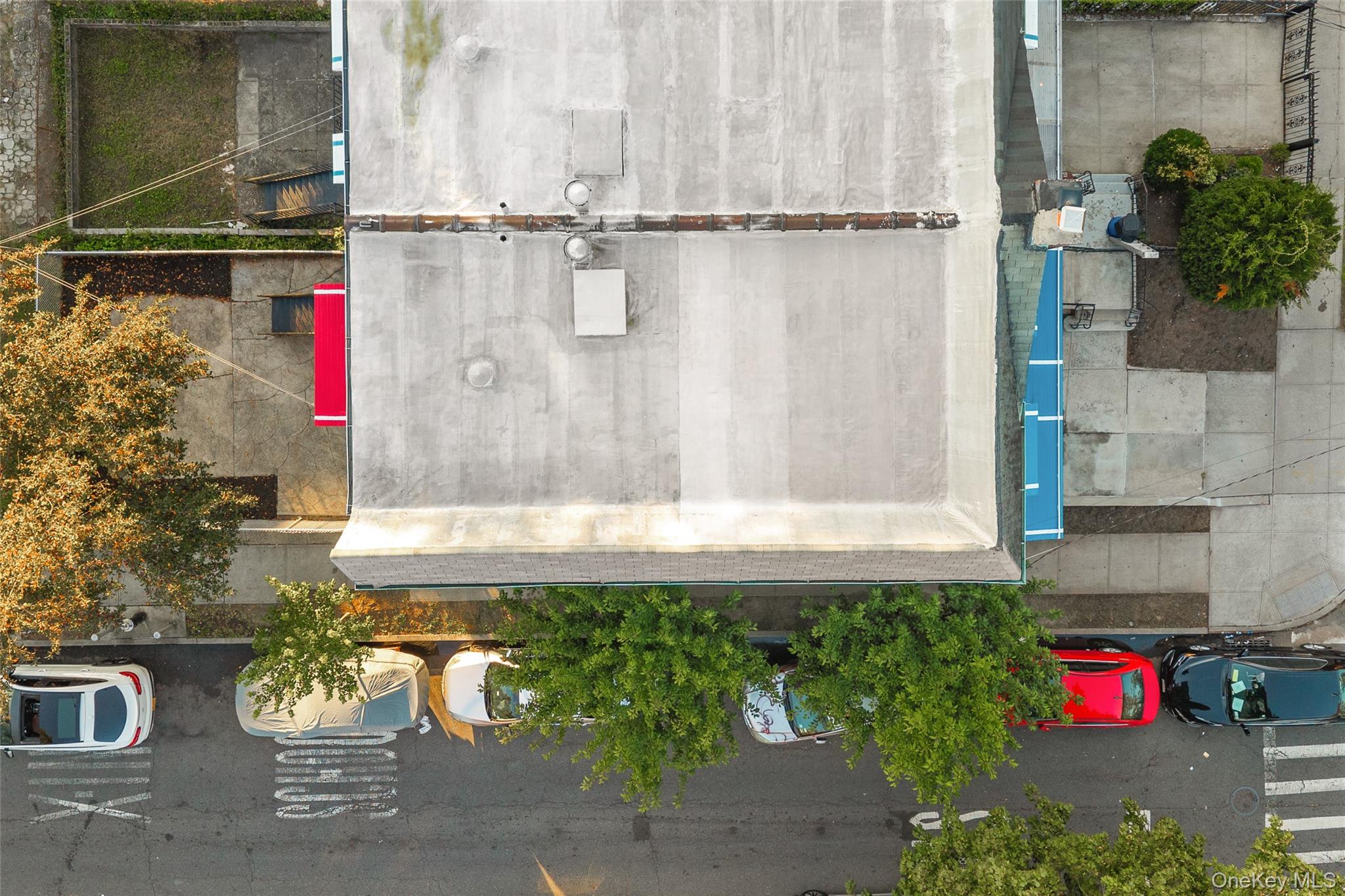 #4 photo, 1150 E 214th Street, Bronx , NY 10469