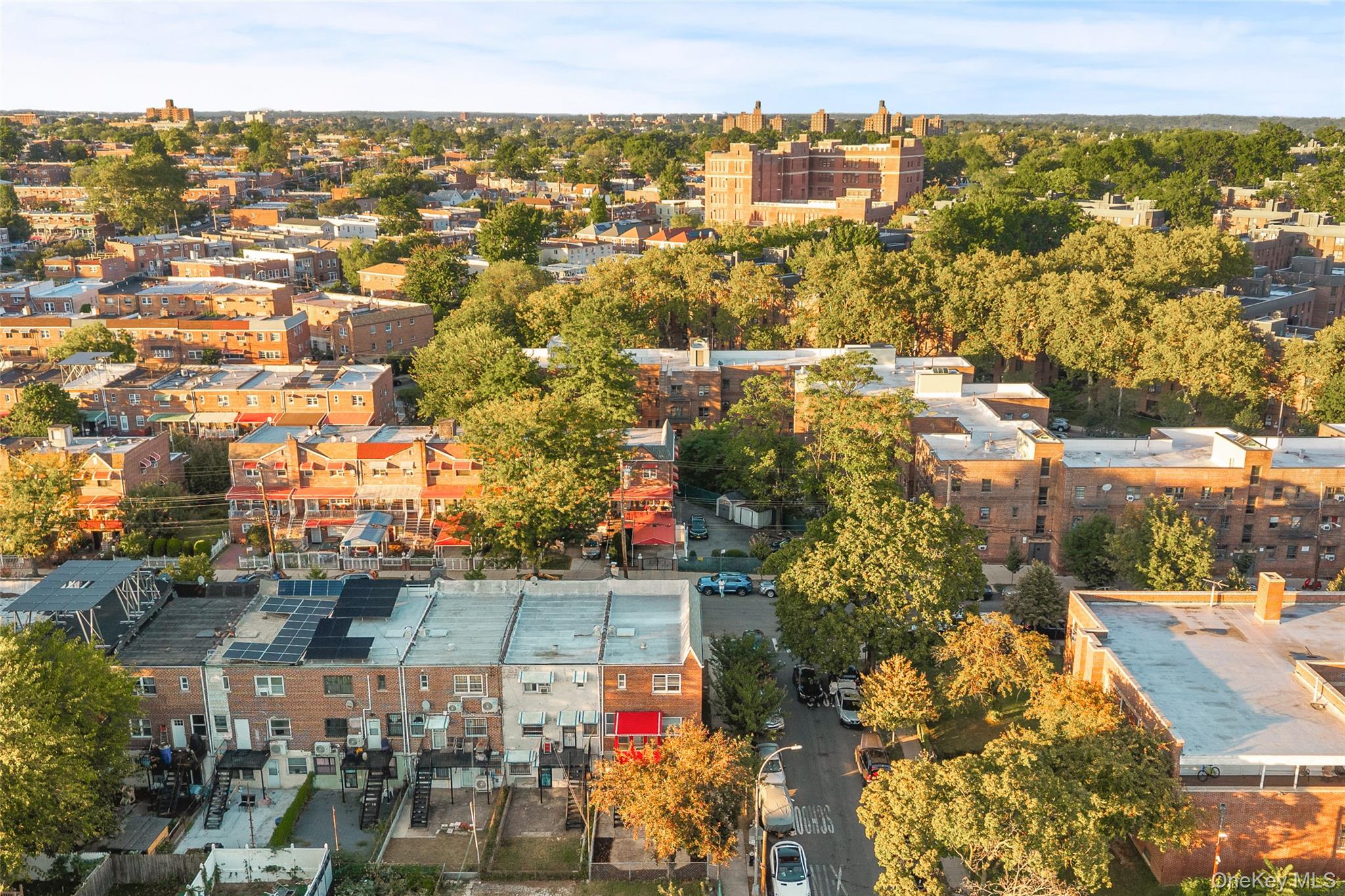 #6 photo, 1150 E 214th Street, Bronx , NY 10469