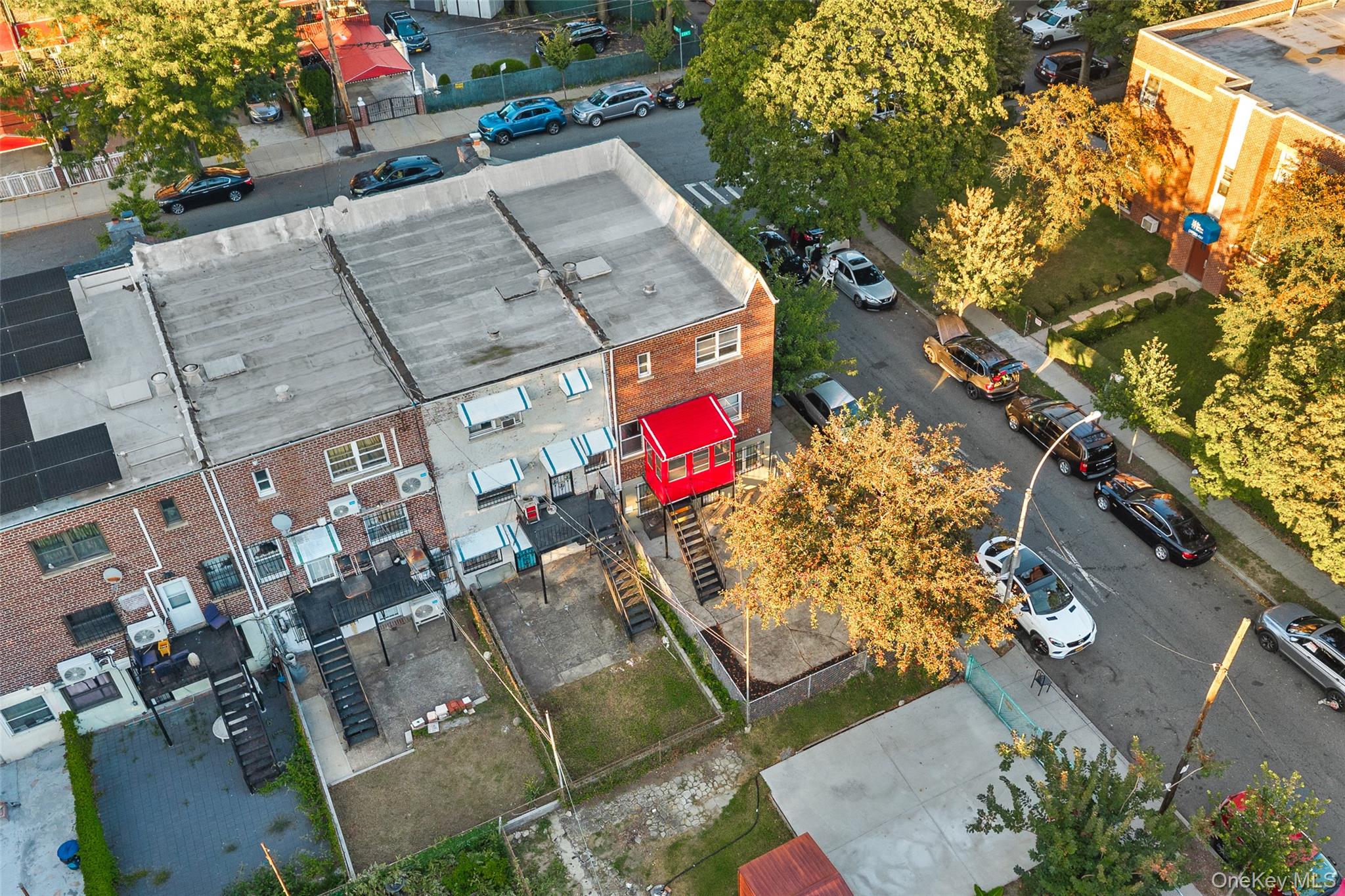 #7 photo, 1150 E 214th Street, Bronx , NY 10469