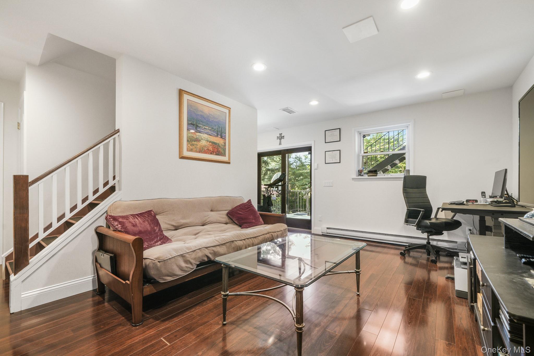 #20 photo, 29 Chatfield Road, Bronxville , NY 10708