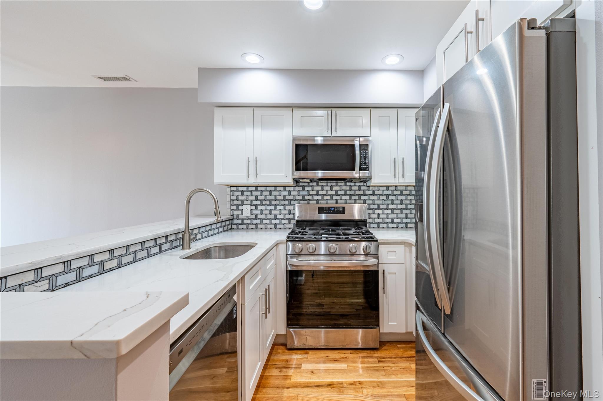 #4 photo, 1 Patricia Lane, Bronx , NY 10465