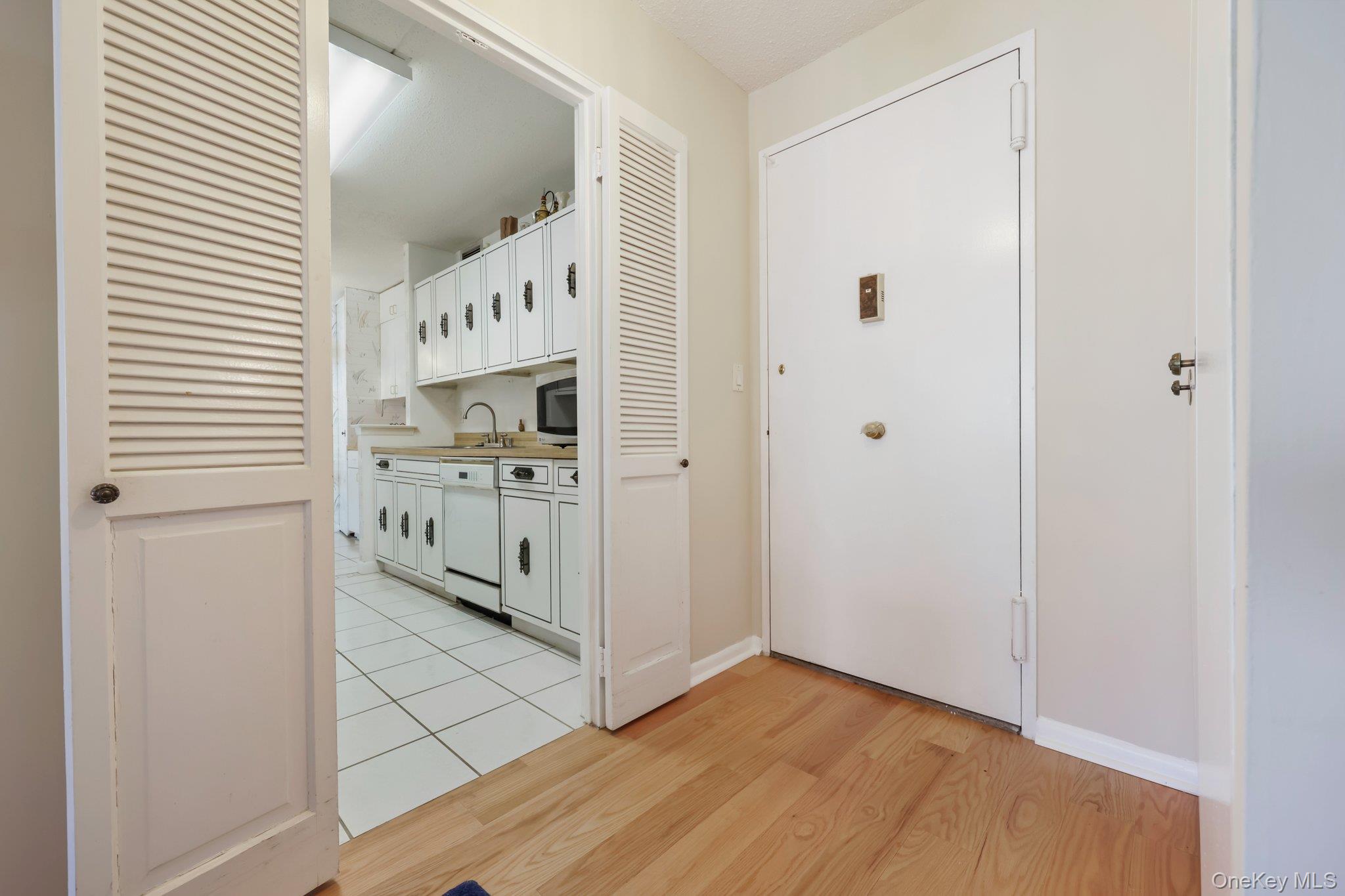 #2 photo, 400 High Point Drive, 纽约州 Hartsdale , NY 10530