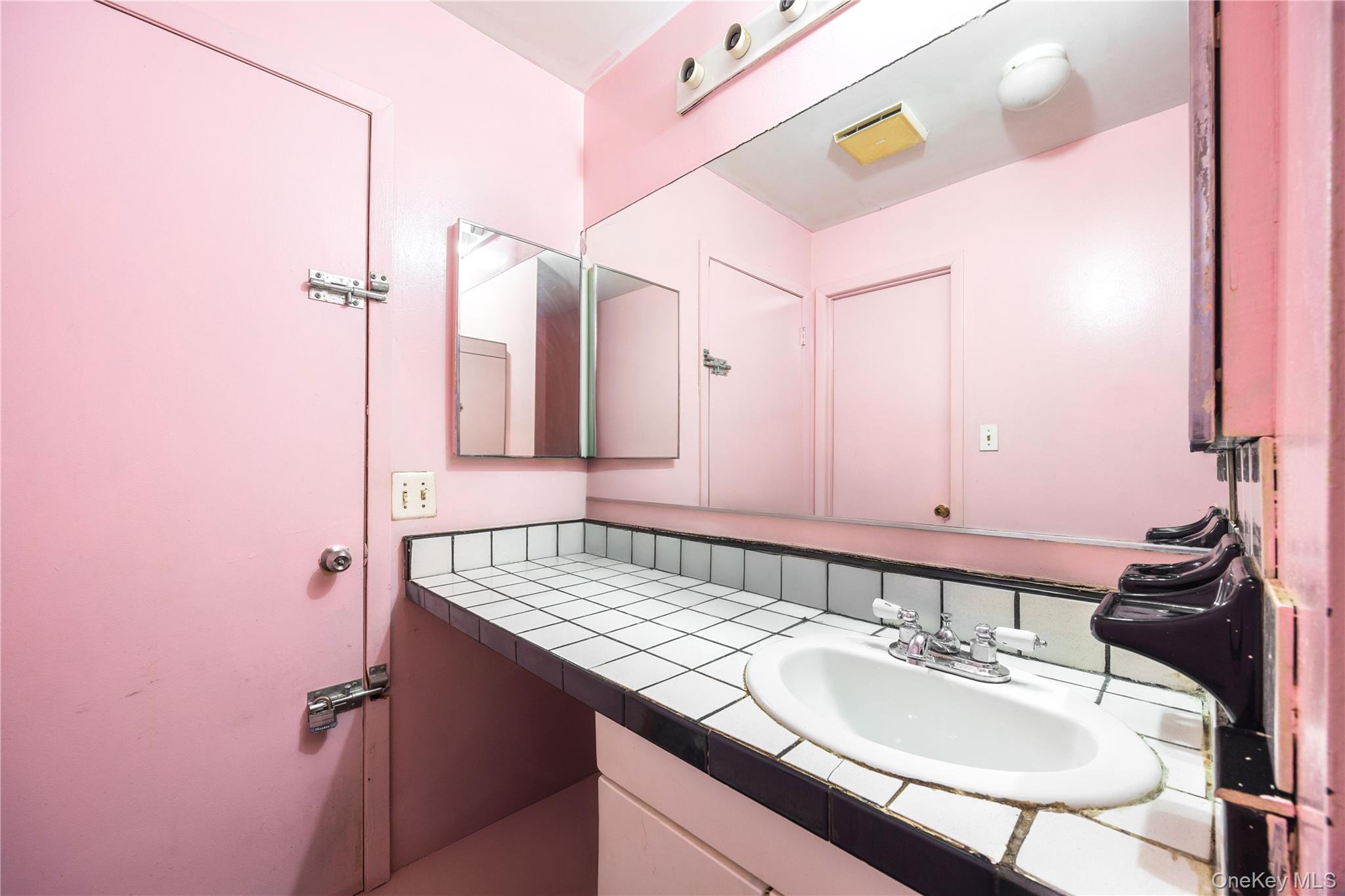 #15 photo, 441 E. 144th, ブロンクス区 Bronx , NY 10454