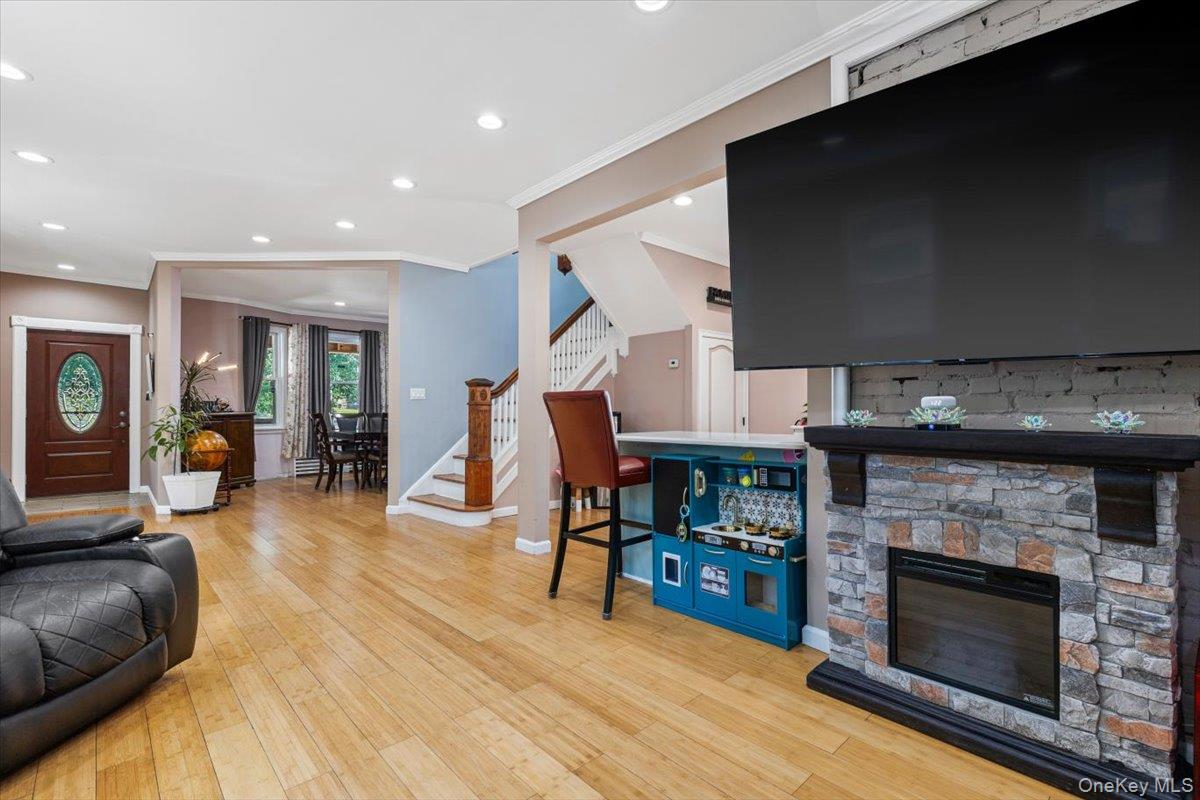 #11 photo, 315 Seneca Avenue, Mount Vernon , NY 10553