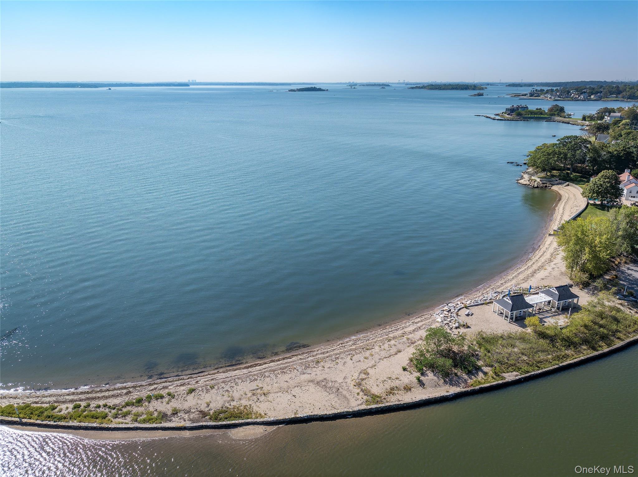 #13 photo, 63 Premium Point, New Rochelle , NY 10801