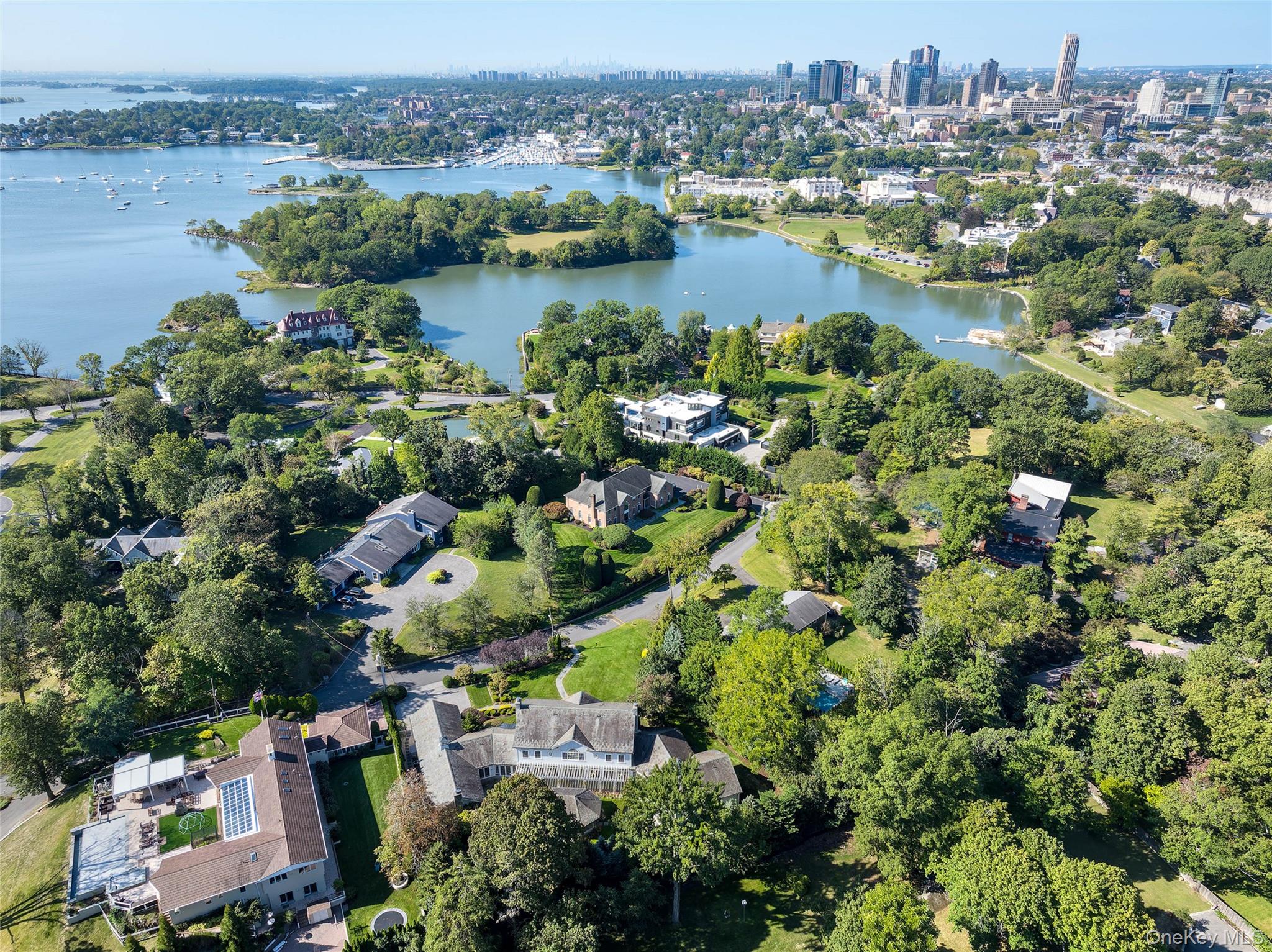 #3 photo, 63 Premium Point, New Rochelle , NY 10801
