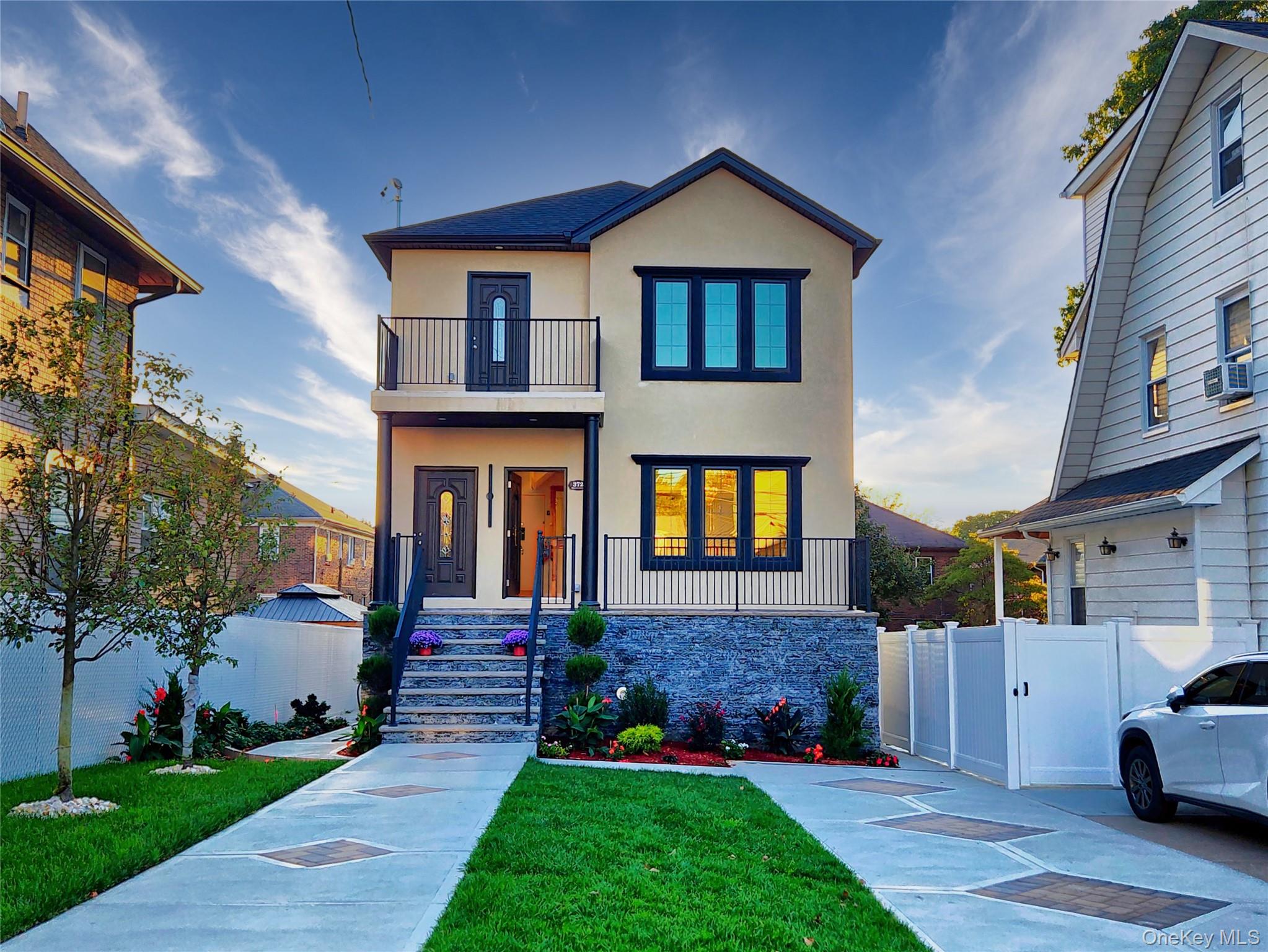 #1 photo, 372 Sharon Avenue, スタテンアイランド Staten Island , NY 10301