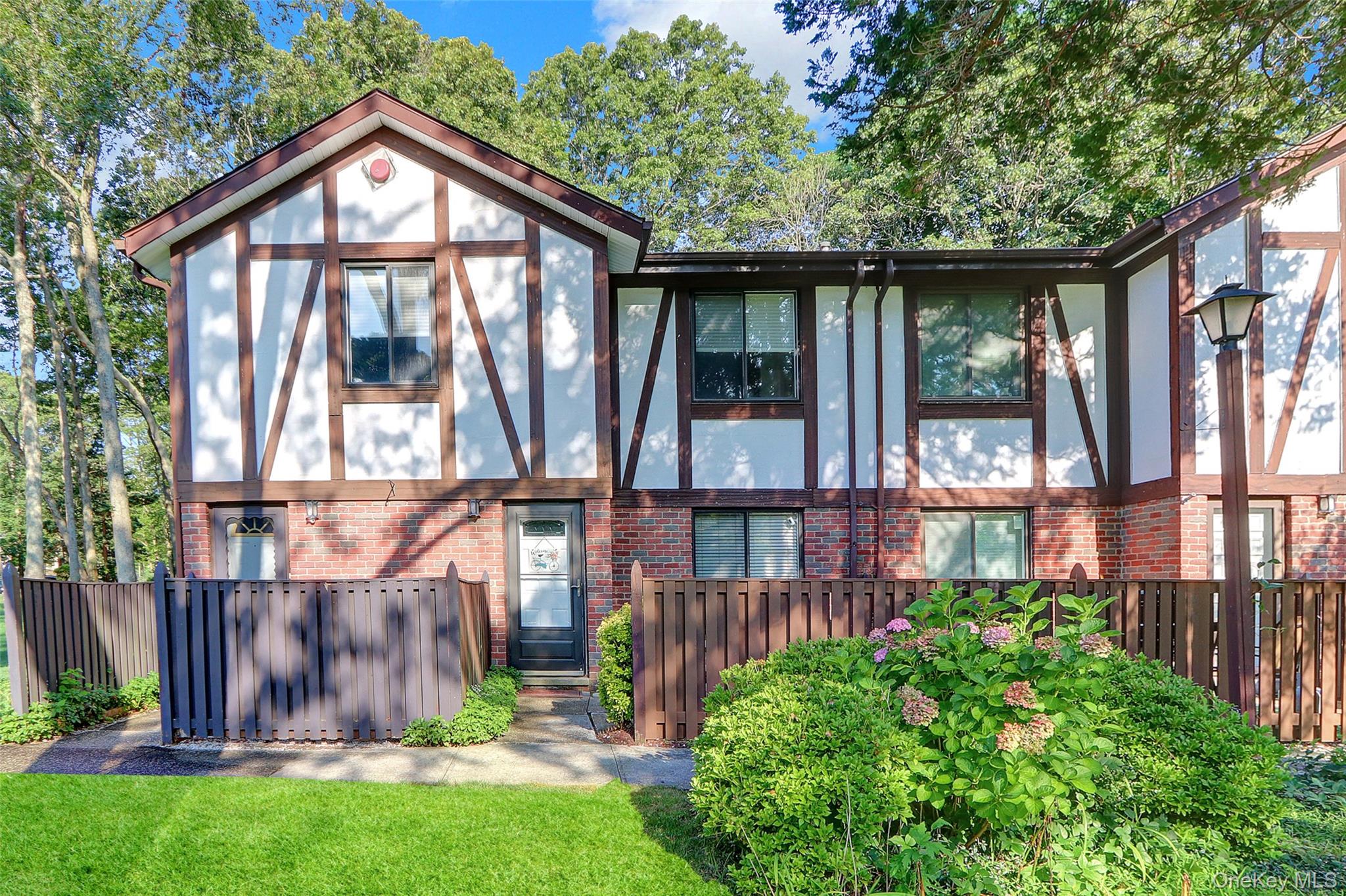 #17 photo, 431 Clubhouse Court, Coram , NY 11727