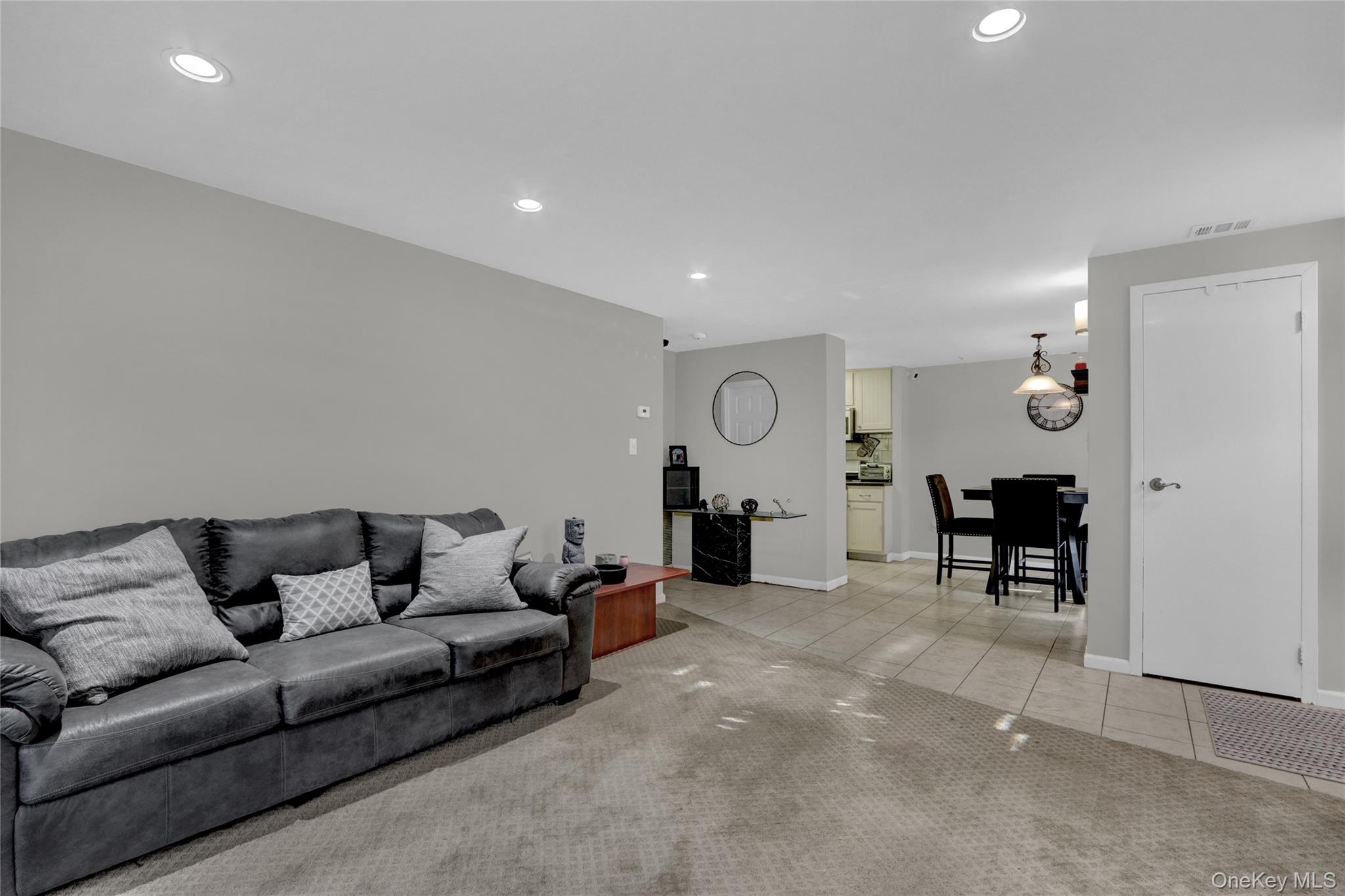 #2 photo, 431 Clubhouse Court, Coram , NY 11727