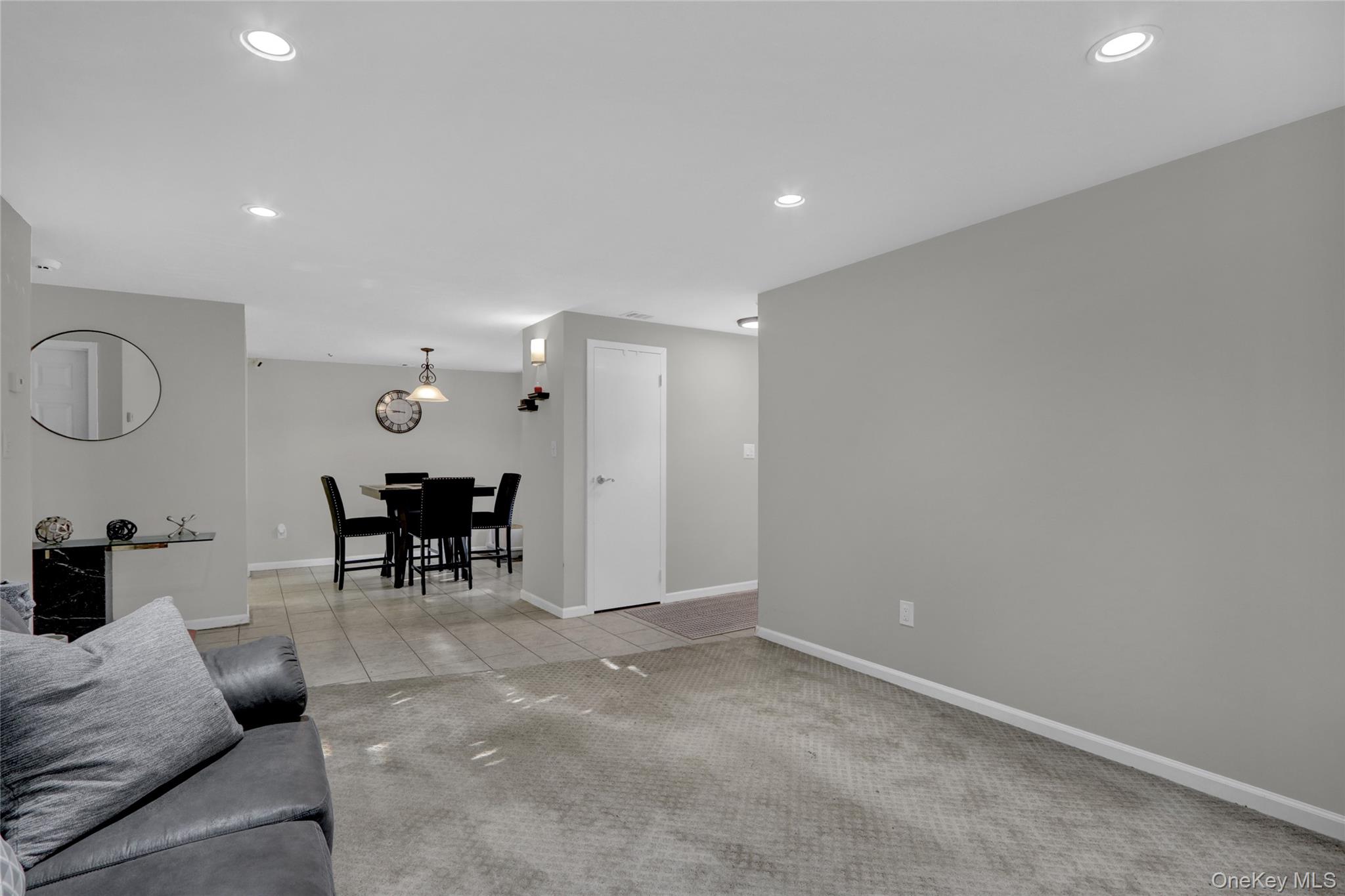 #4 photo, 431 Clubhouse Court, Coram , NY 11727