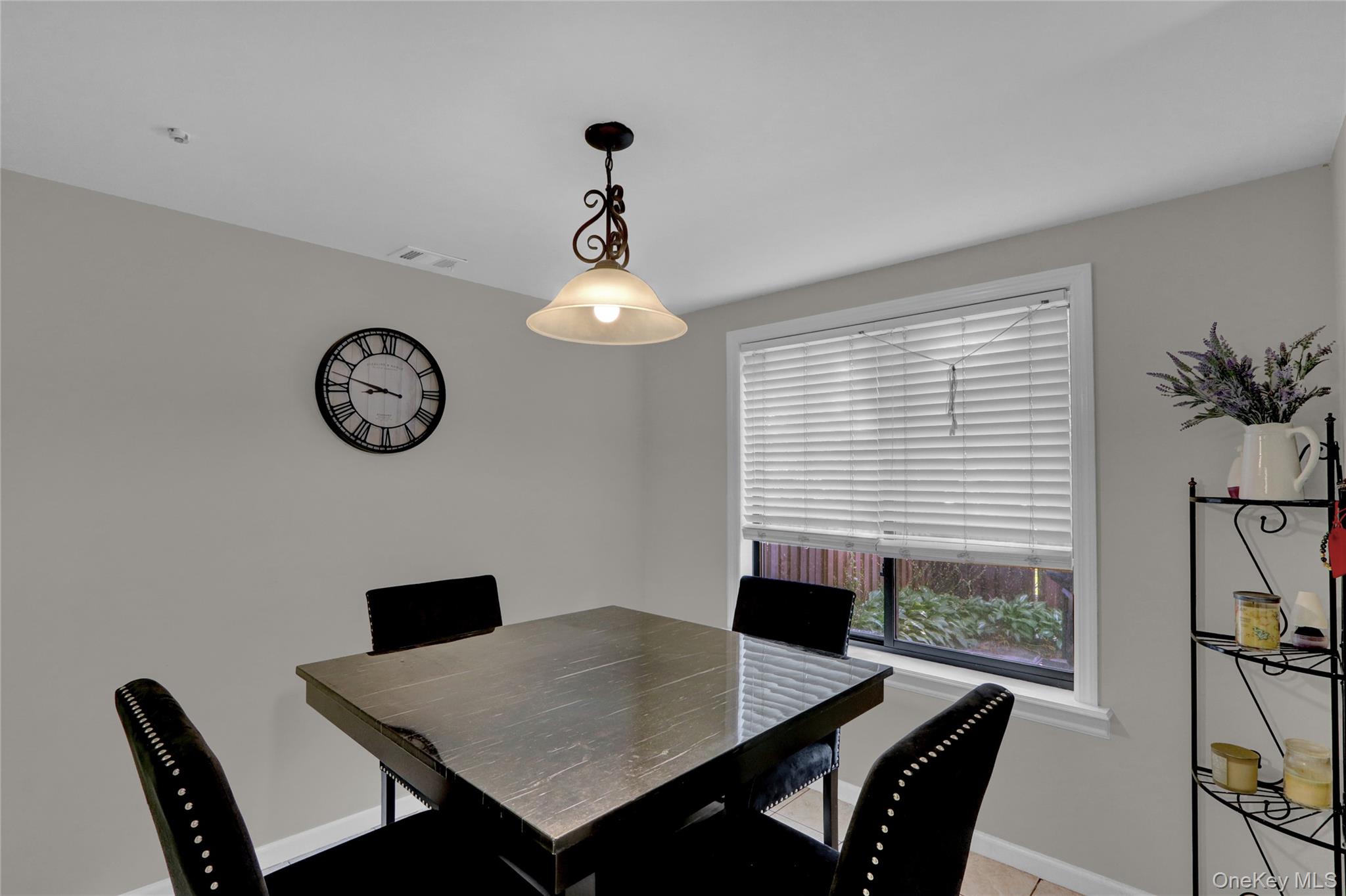 #6 photo, 431 Clubhouse Court, Coram , NY 11727