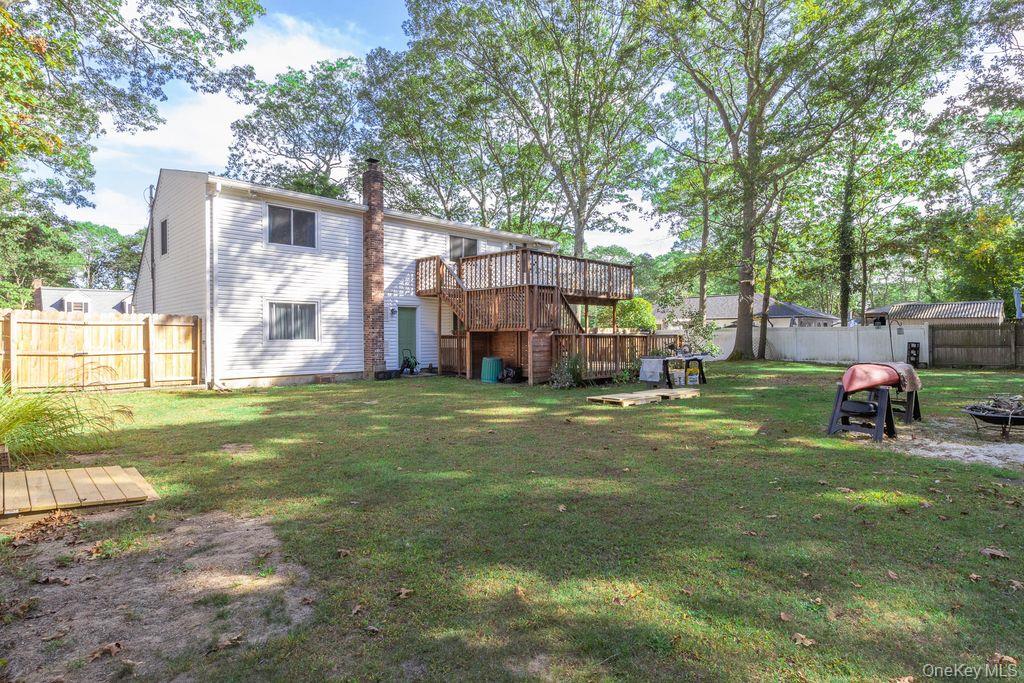 #18 photo, 473 Sleepy Hollow Drive, Shirley , NY 11967