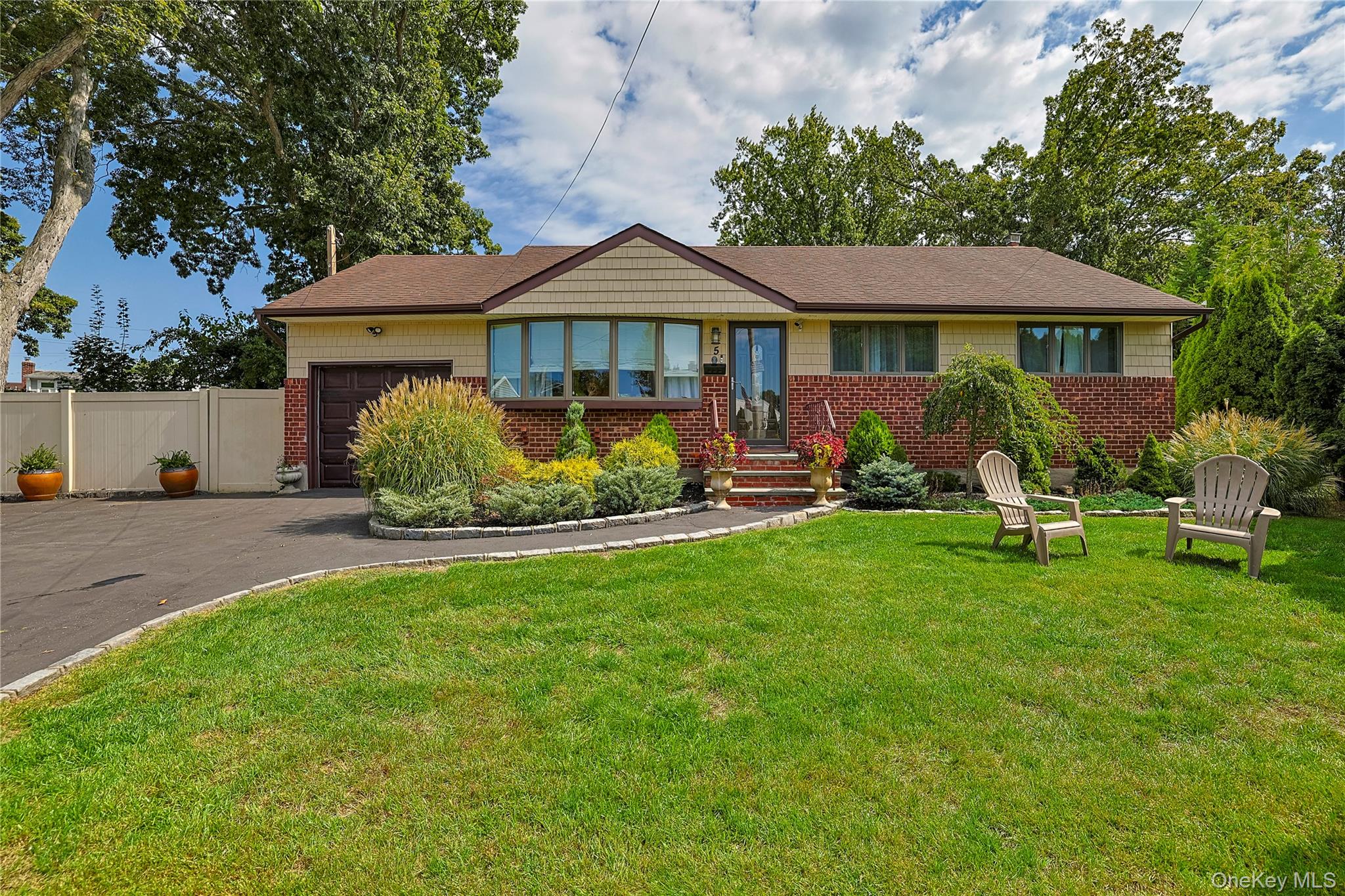 #1 photo, 5 Evelyn Court, Massapequa , NY 11758